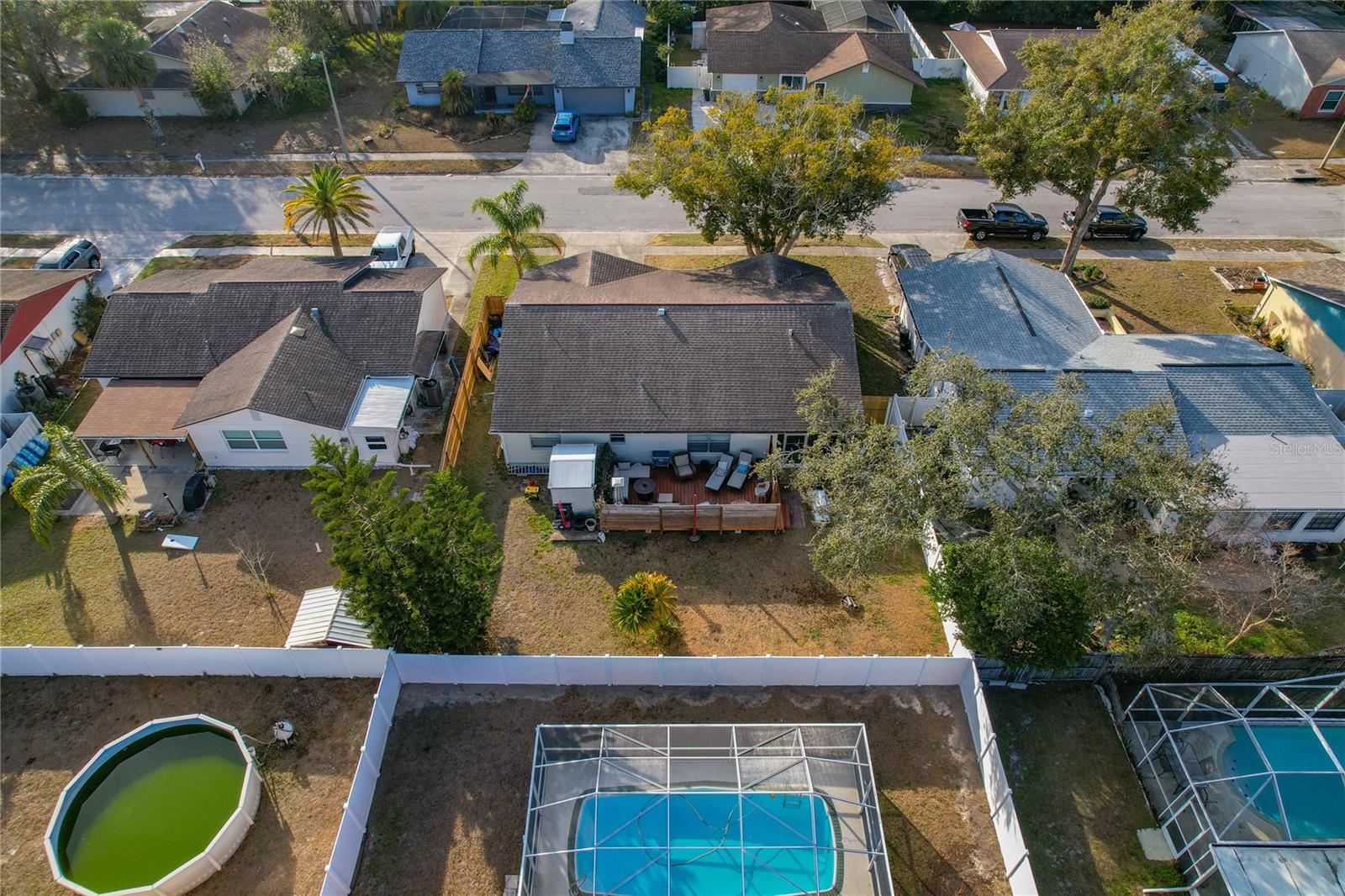 Listing photo id 8 for 5036 Glenhurst Lane