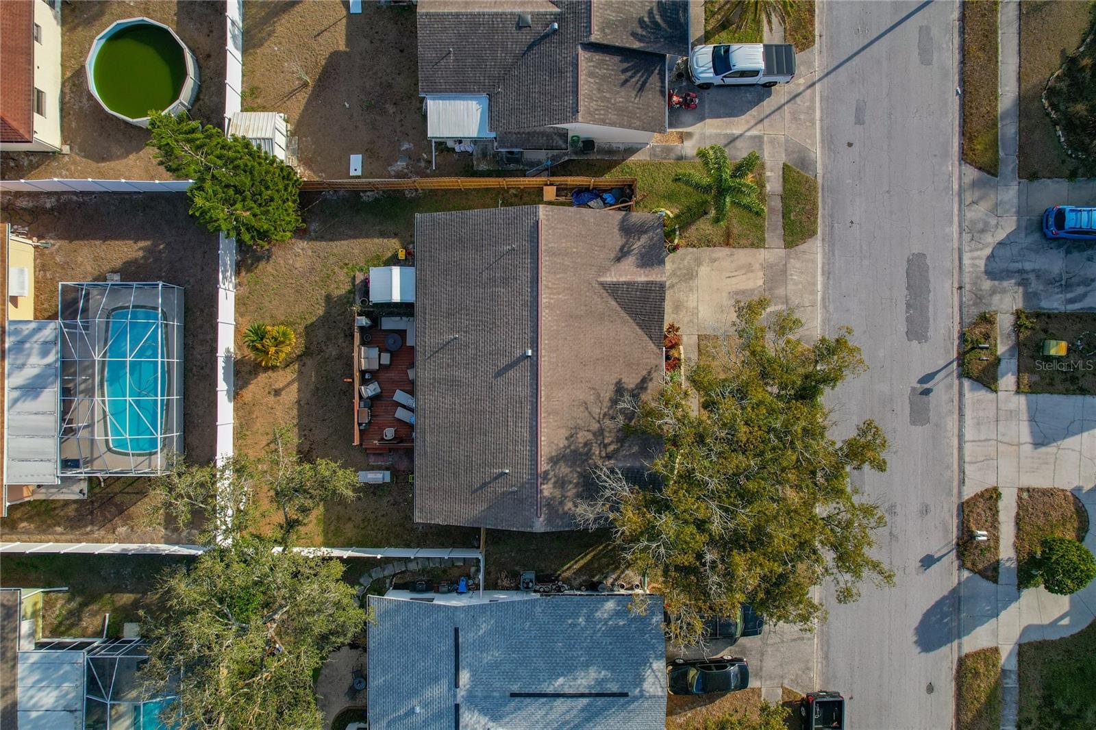 Listing photo id 44 for 5036 Glenhurst Lane