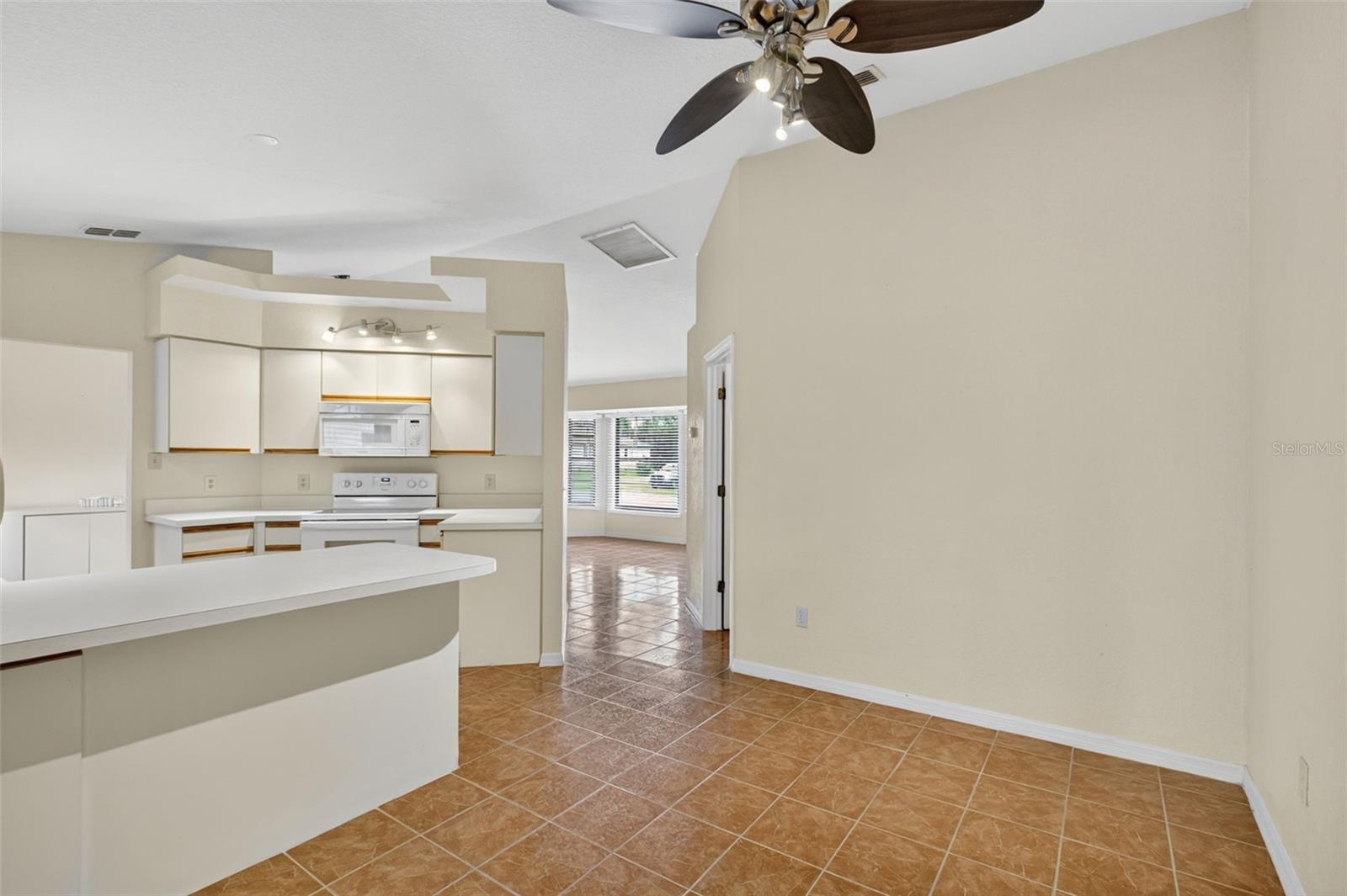 Image 13 of 40 For 1041 Strasburg Drive