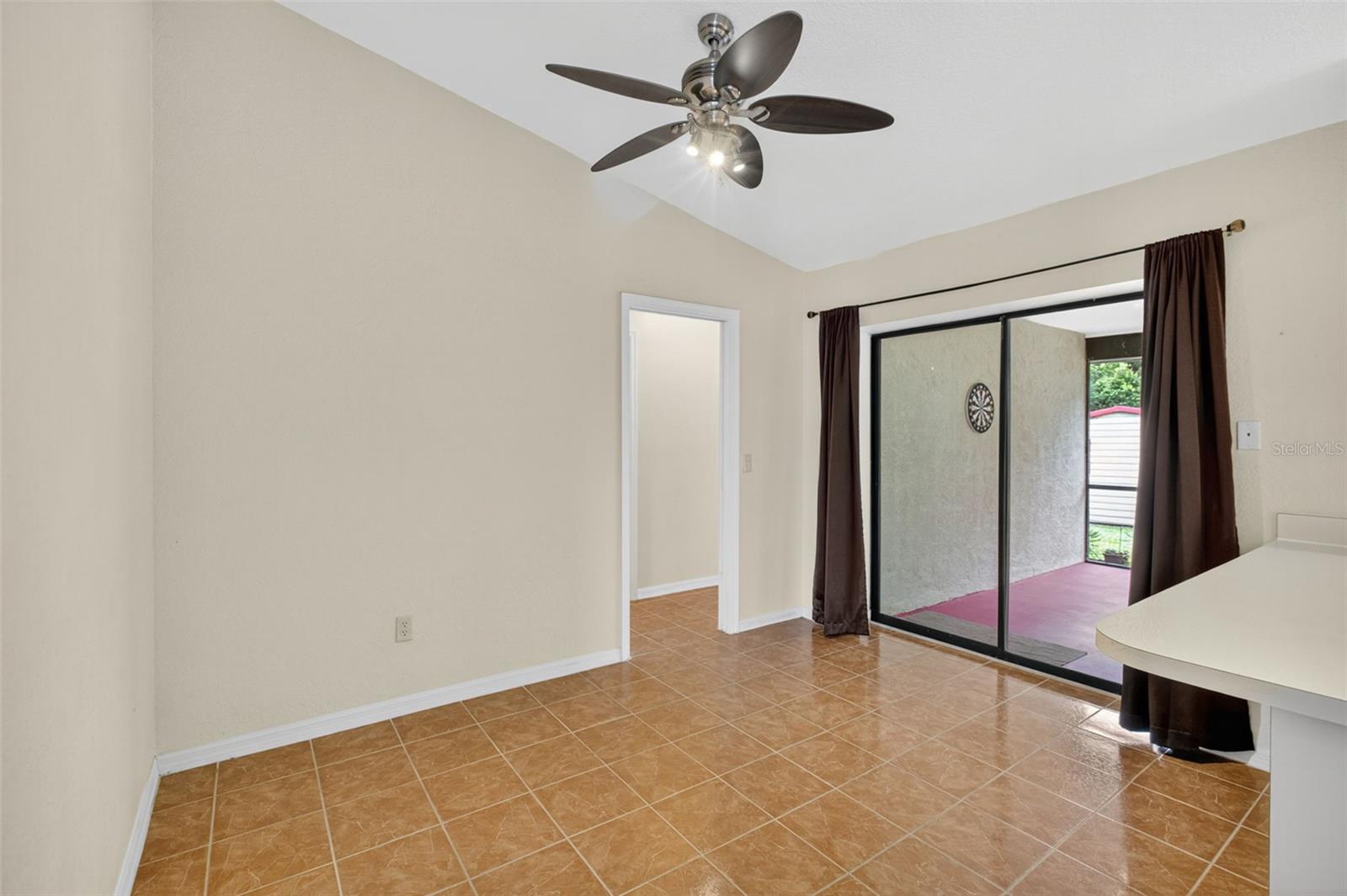 Image 14 of 40 For 1041 Strasburg Drive
