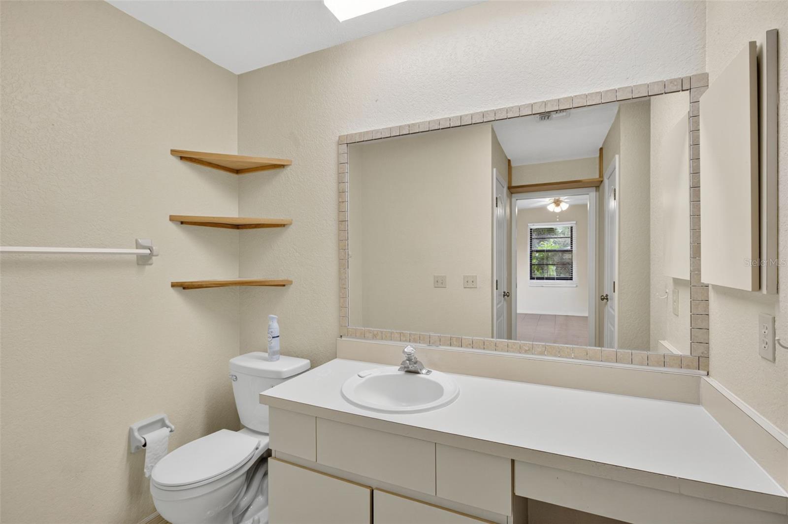 Image 17 of 40 For 1041 Strasburg Drive