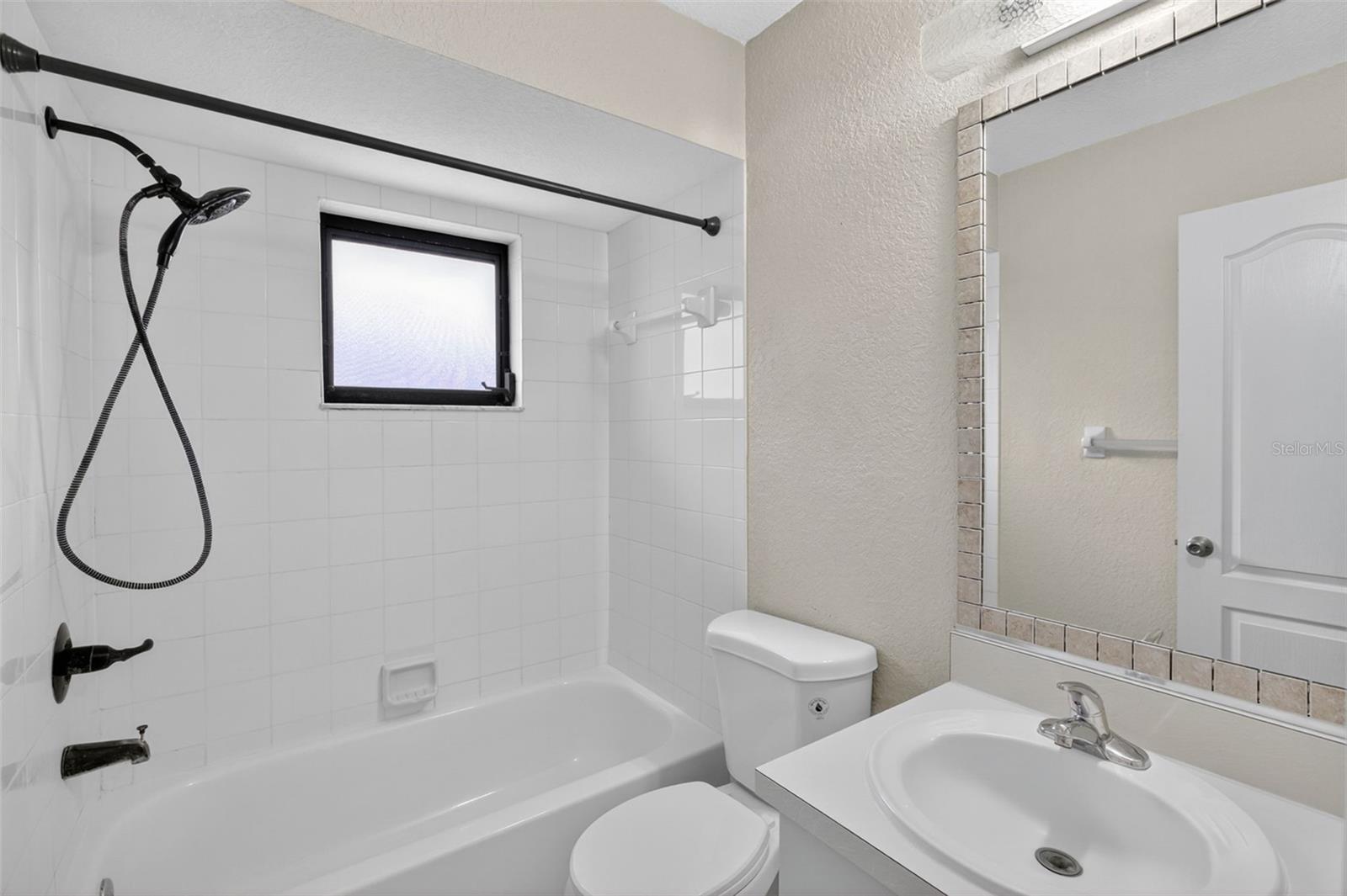 Image 24 of 40 For 1041 Strasburg Drive
