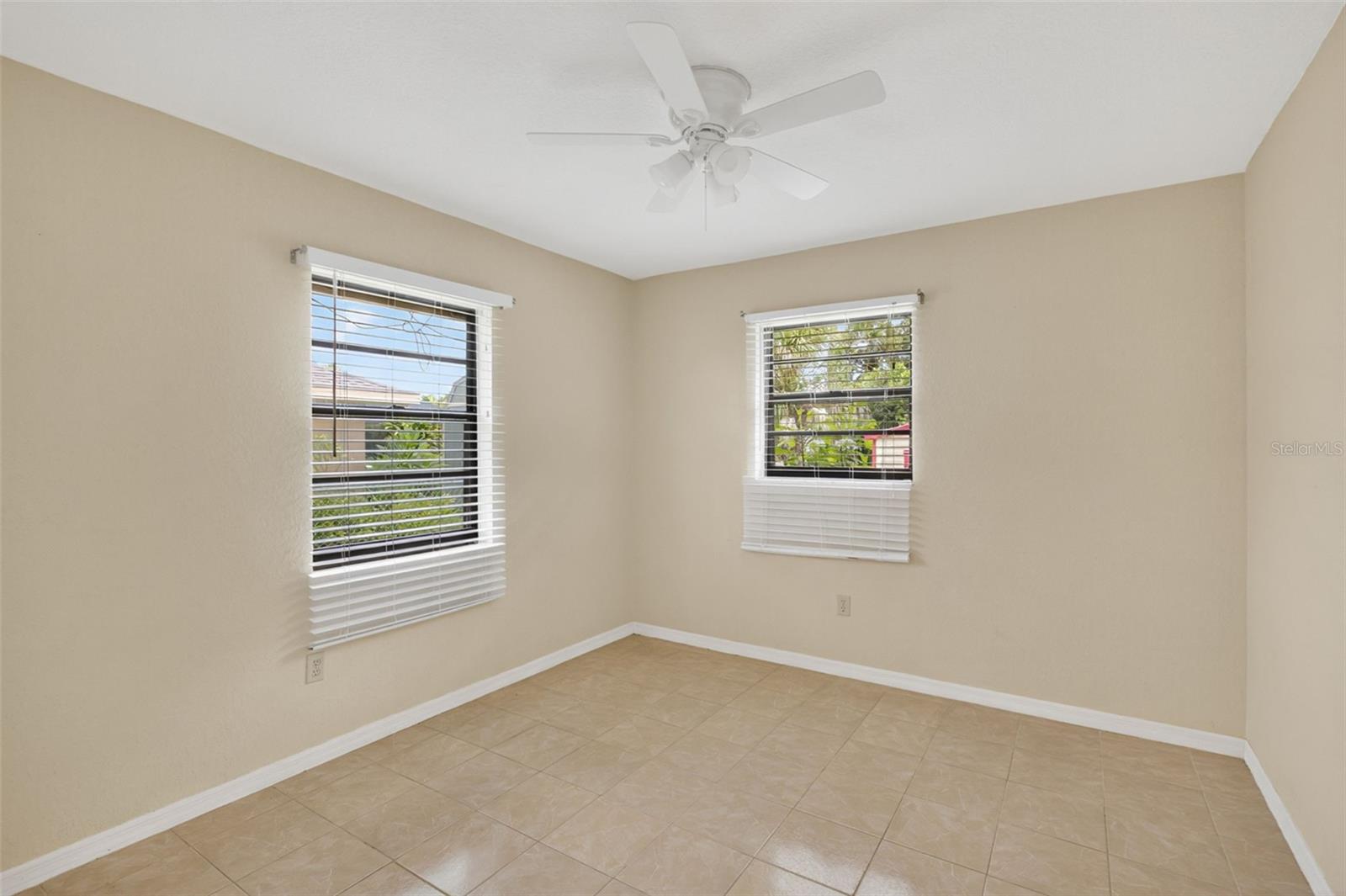 Image 25 of 40 For 1041 Strasburg Drive