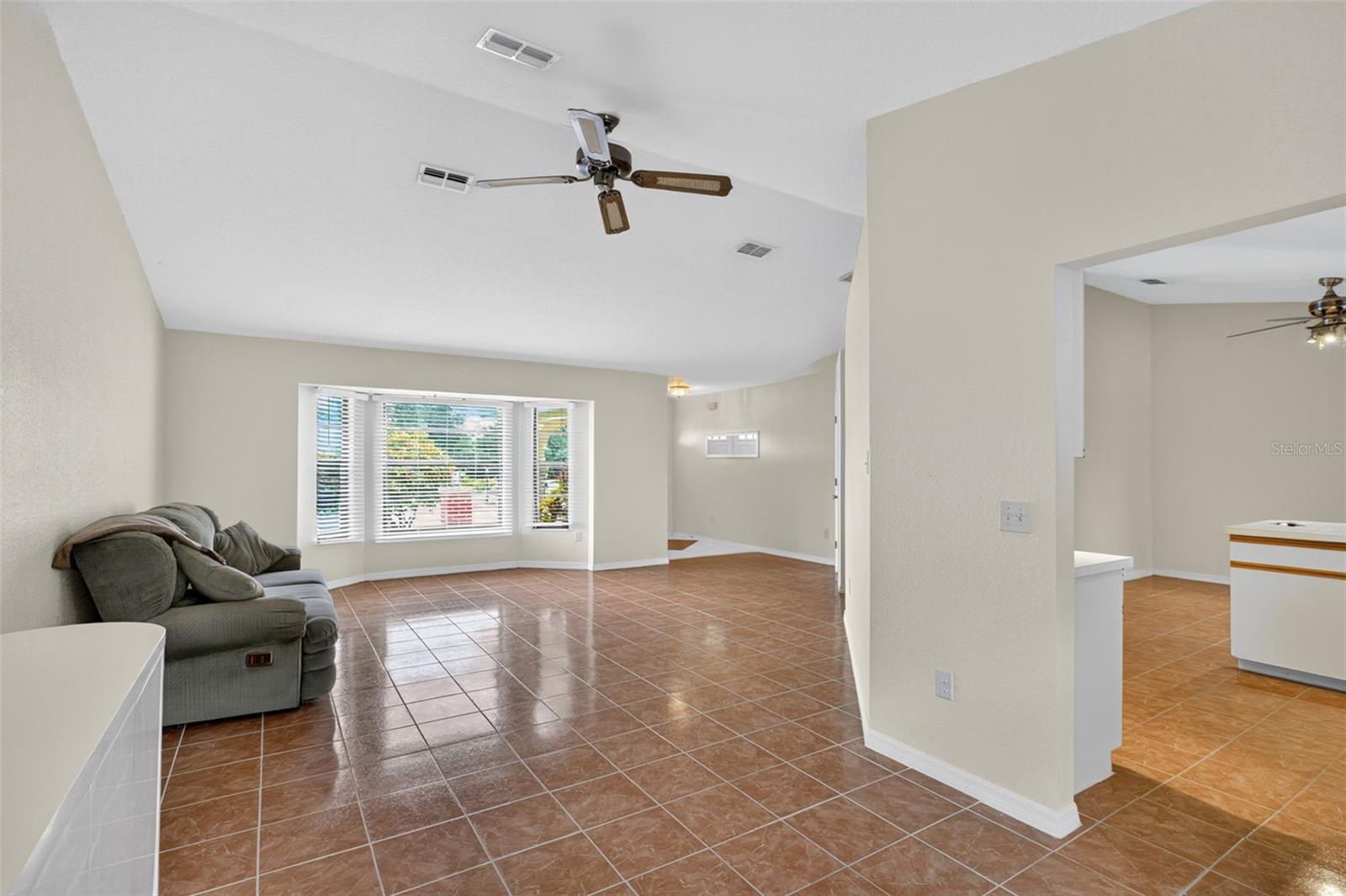 Image 28 of 40 For 1041 Strasburg Drive