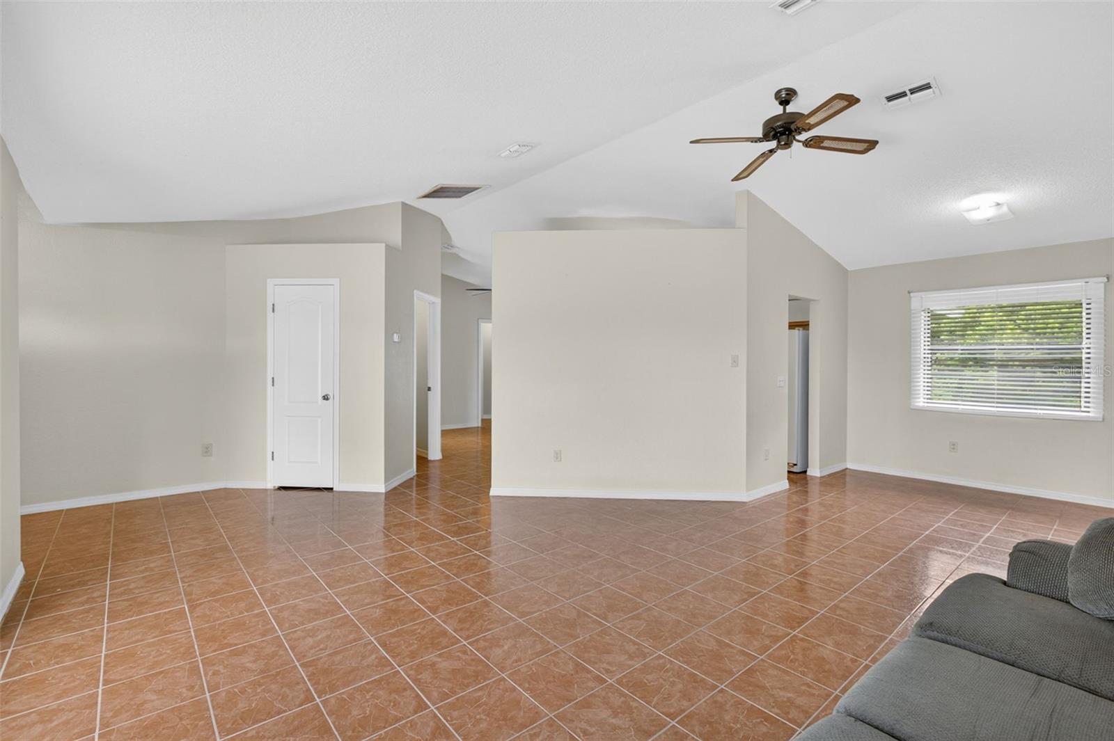 Image 30 of 40 For 1041 Strasburg Drive