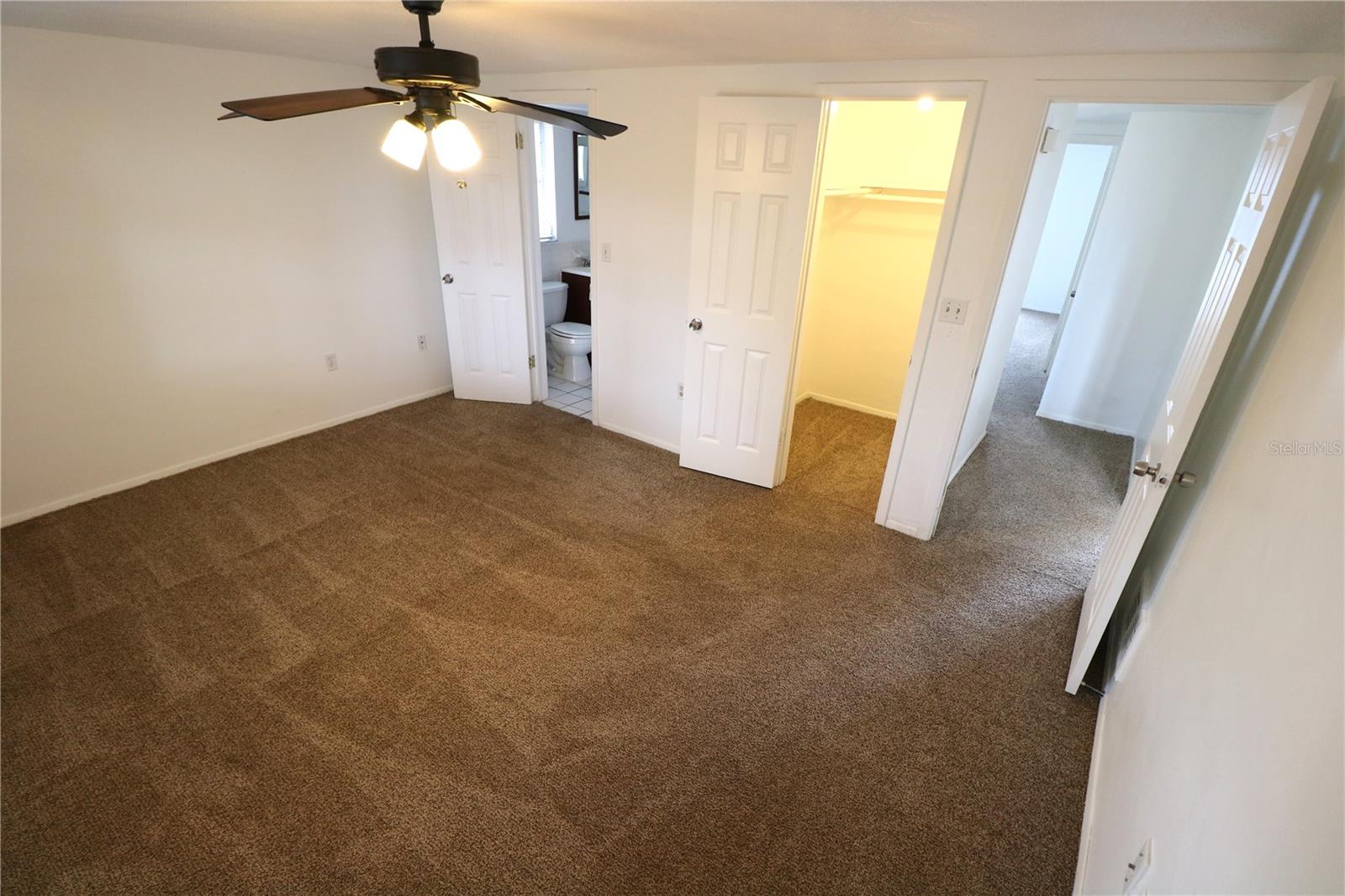 Listing photo id 16 for 9341 Mark Twain Lane