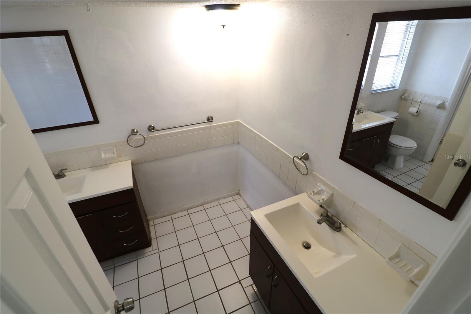 Listing photo id 19 for 9341 Mark Twain Lane