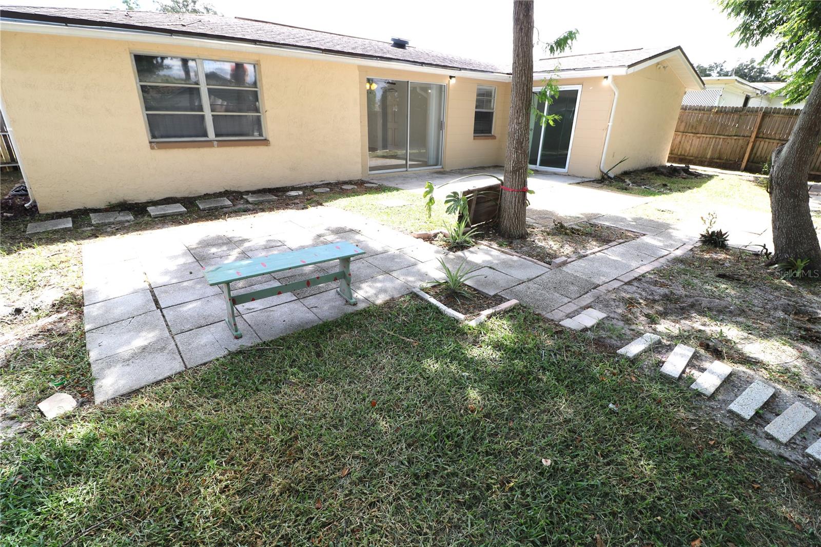 Listing photo id 26 for 9341 Mark Twain Lane