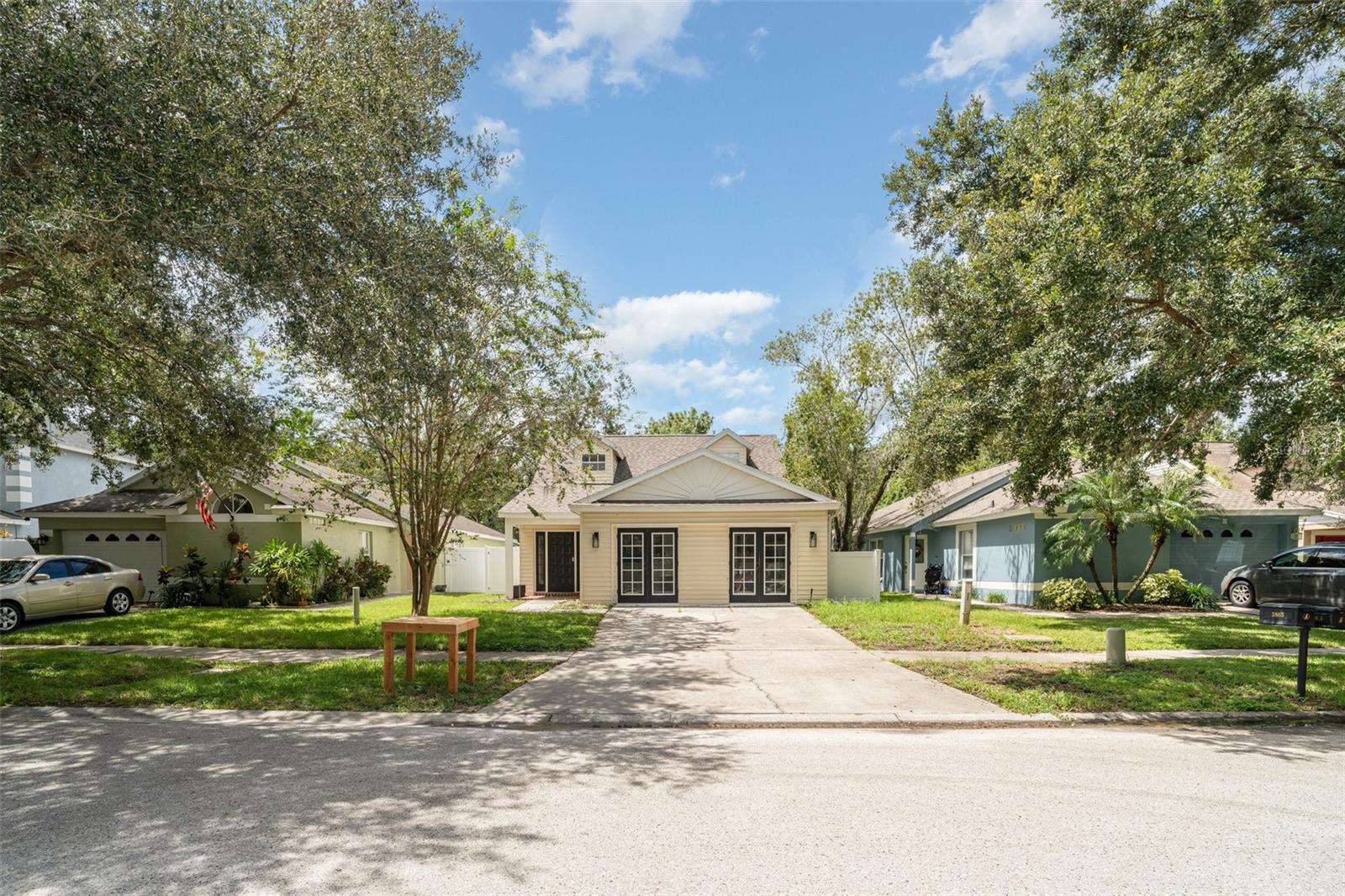 Image 2 of 36 For 5865 Meadowpark Place