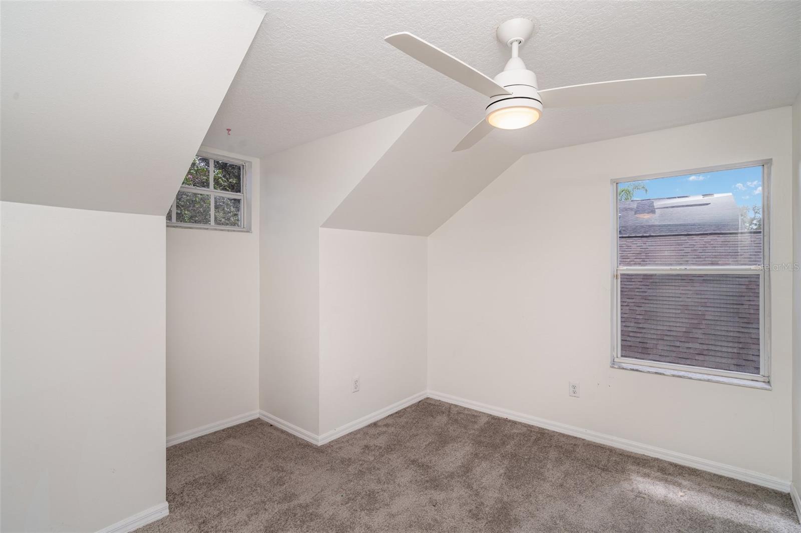 Image 25 of 36 For 5865 Meadowpark Place