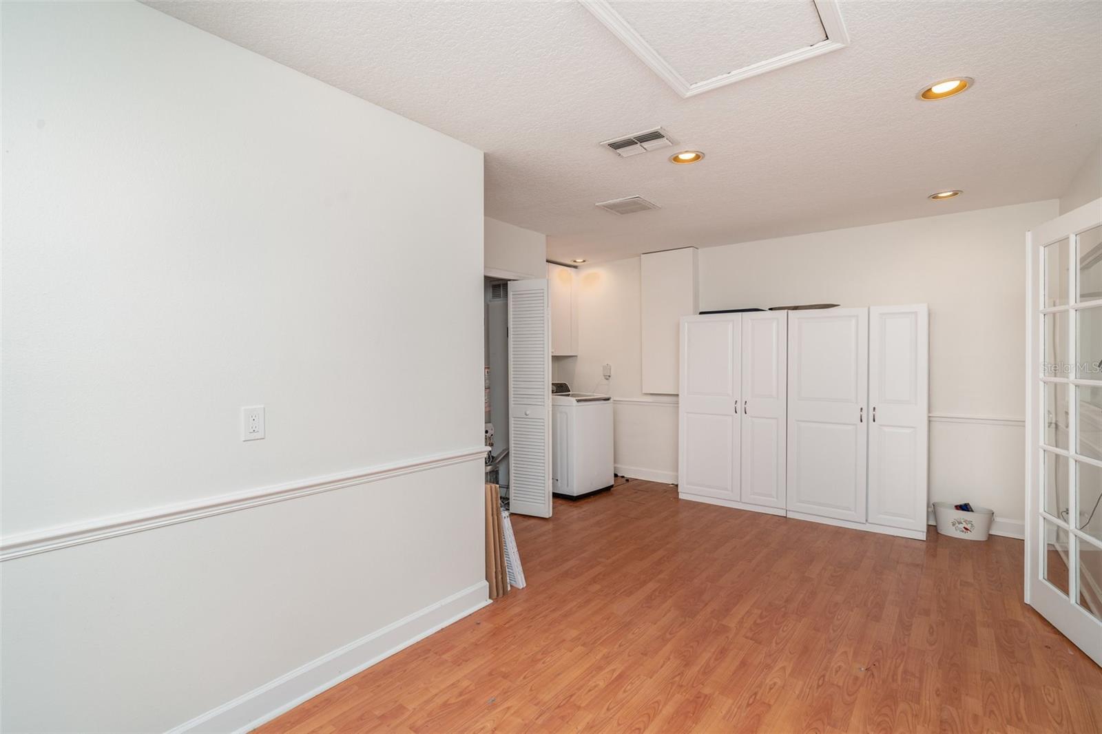 Image 29 of 36 For 5865 Meadowpark Place