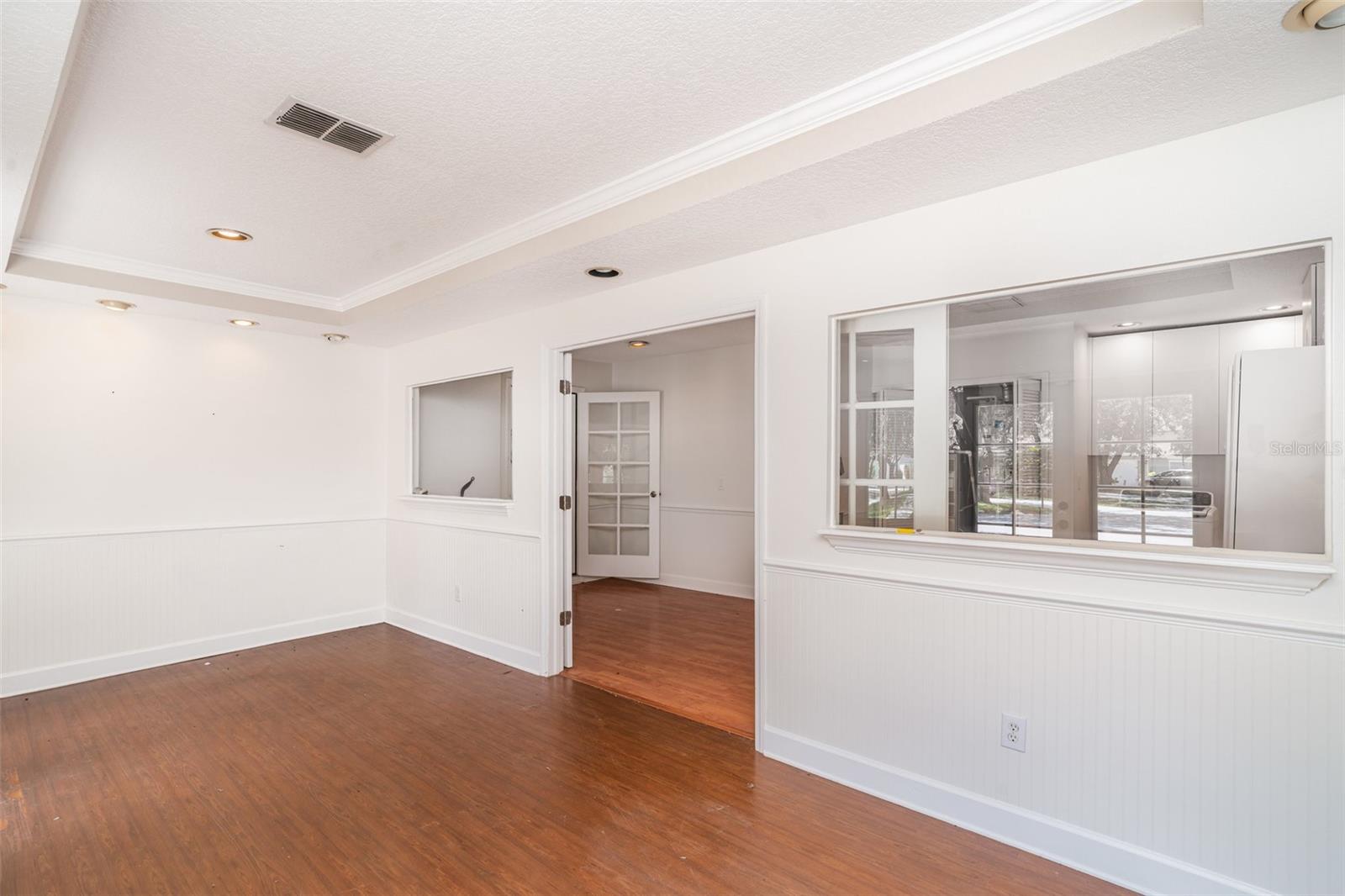 Image 31 of 36 For 5865 Meadowpark Place