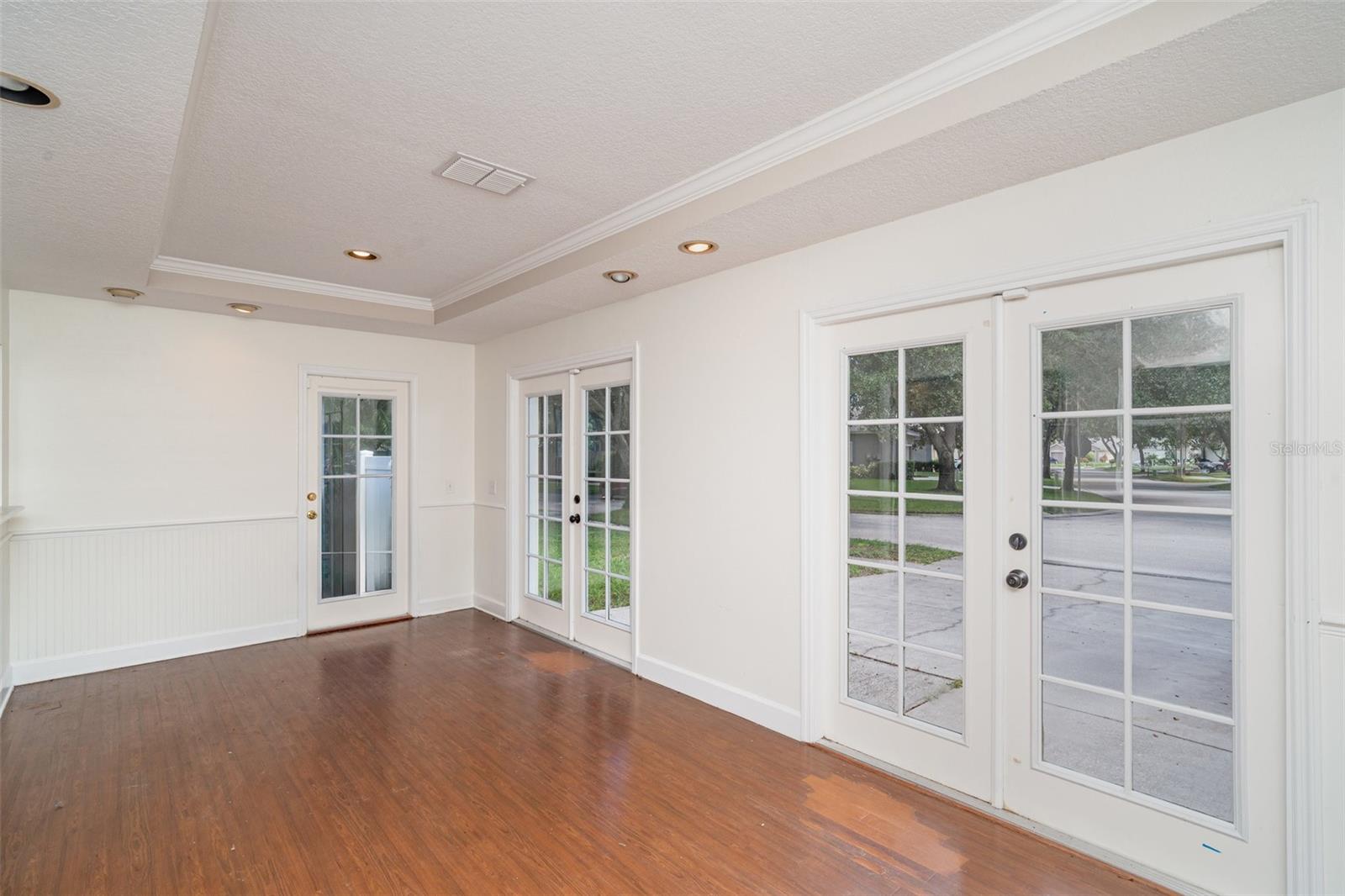 Image 32 of 36 For 5865 Meadowpark Place