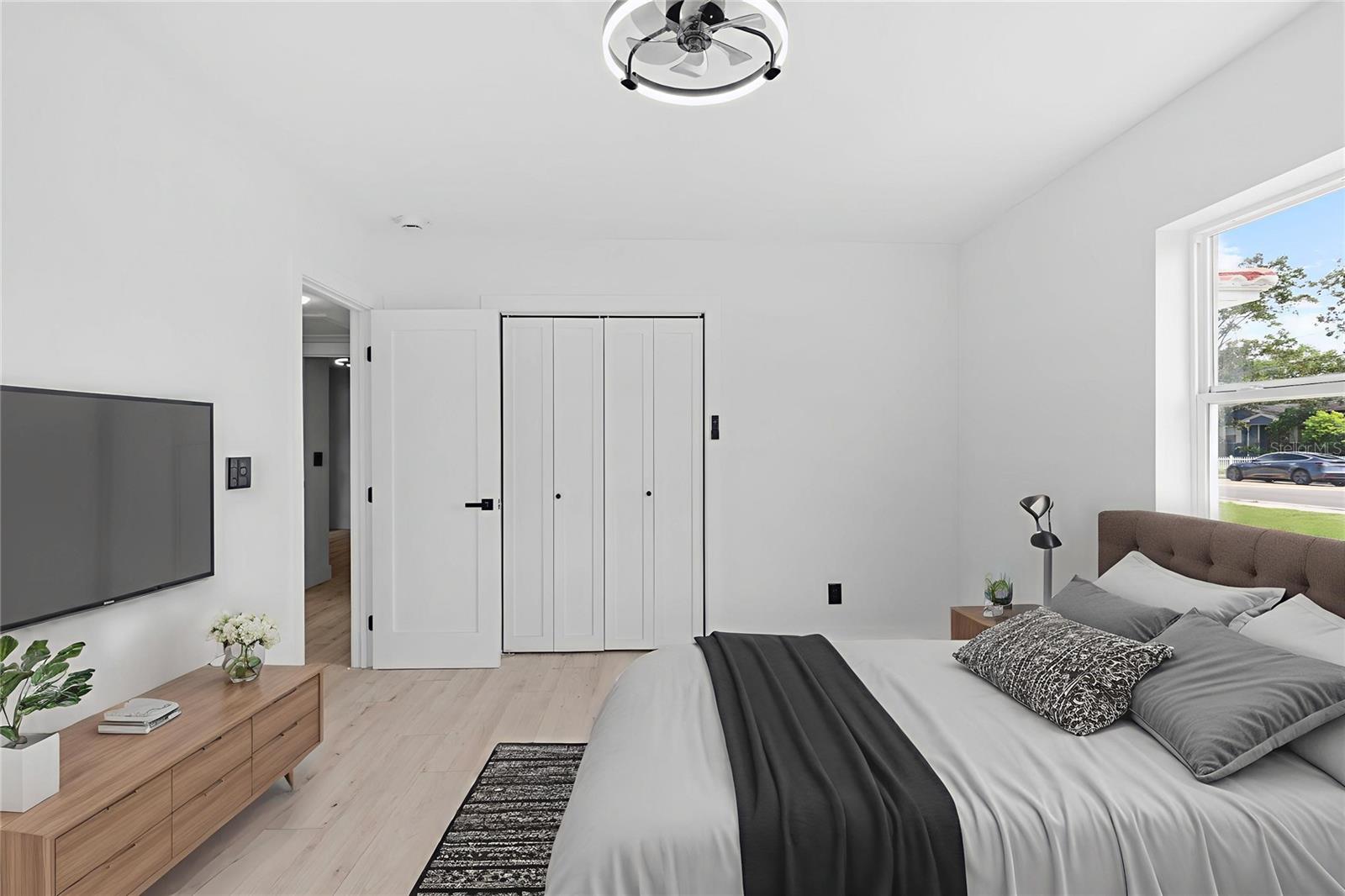 Image 15 of 33 For 715 40th Avenue Ne