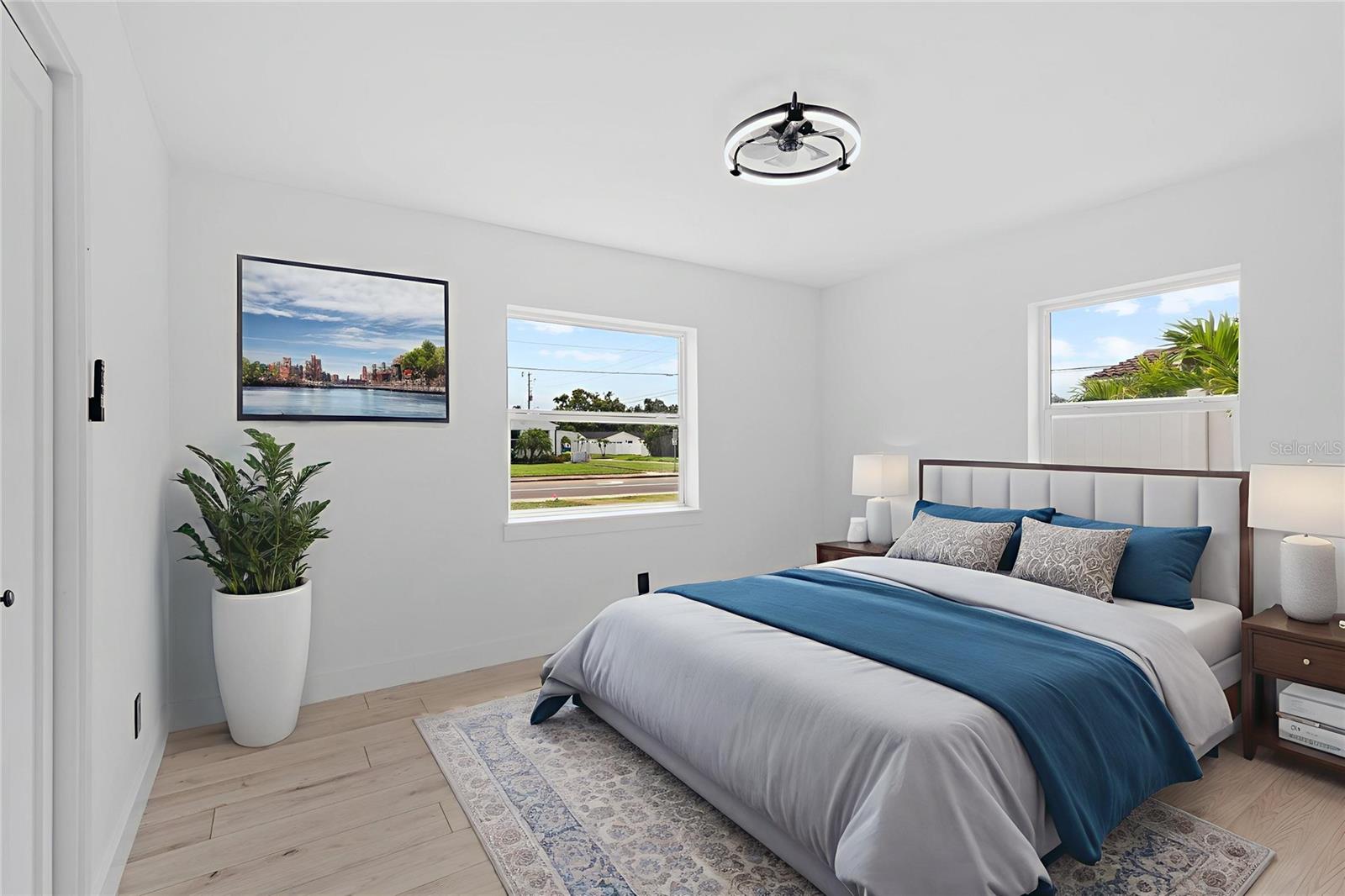 Image 18 of 33 For 715 40th Avenue Ne