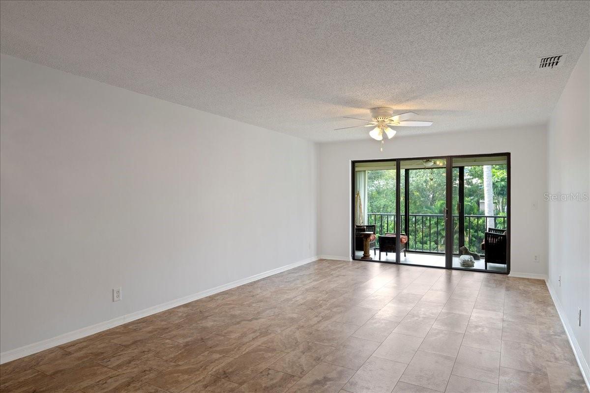 Image 14 of 48 For 1749 Highland Avenue C9