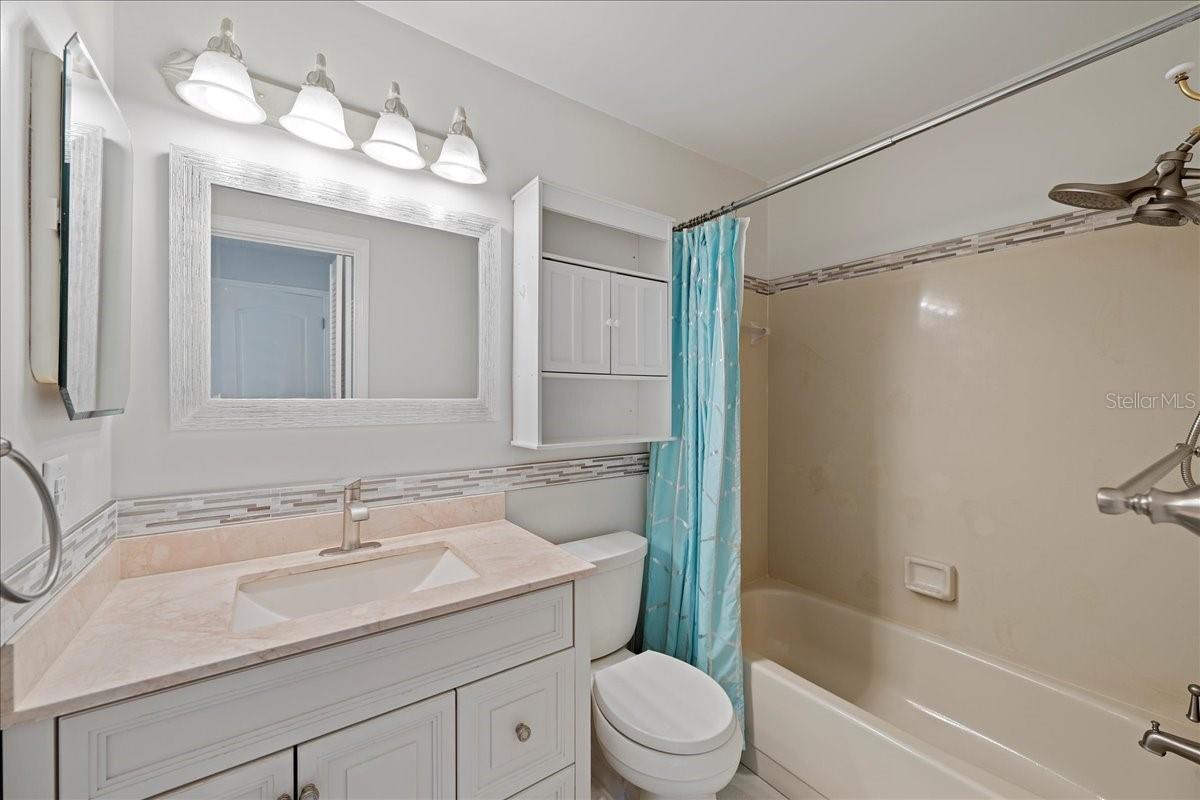 Image 25 of 48 For 1749 Highland Avenue C9
