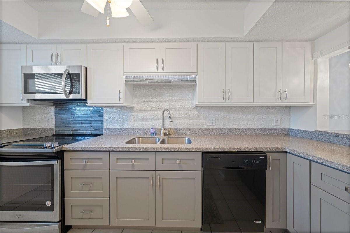 Image 4 of 48 For 1749 Highland Avenue C9