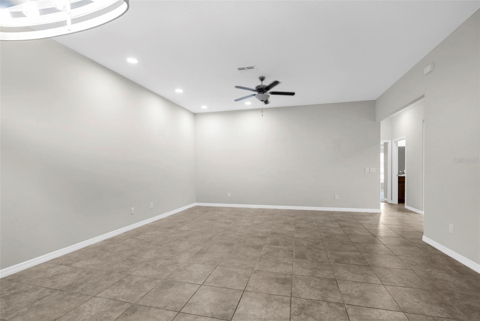 Image 12 of 33 For 13243 Crest Lake Drive