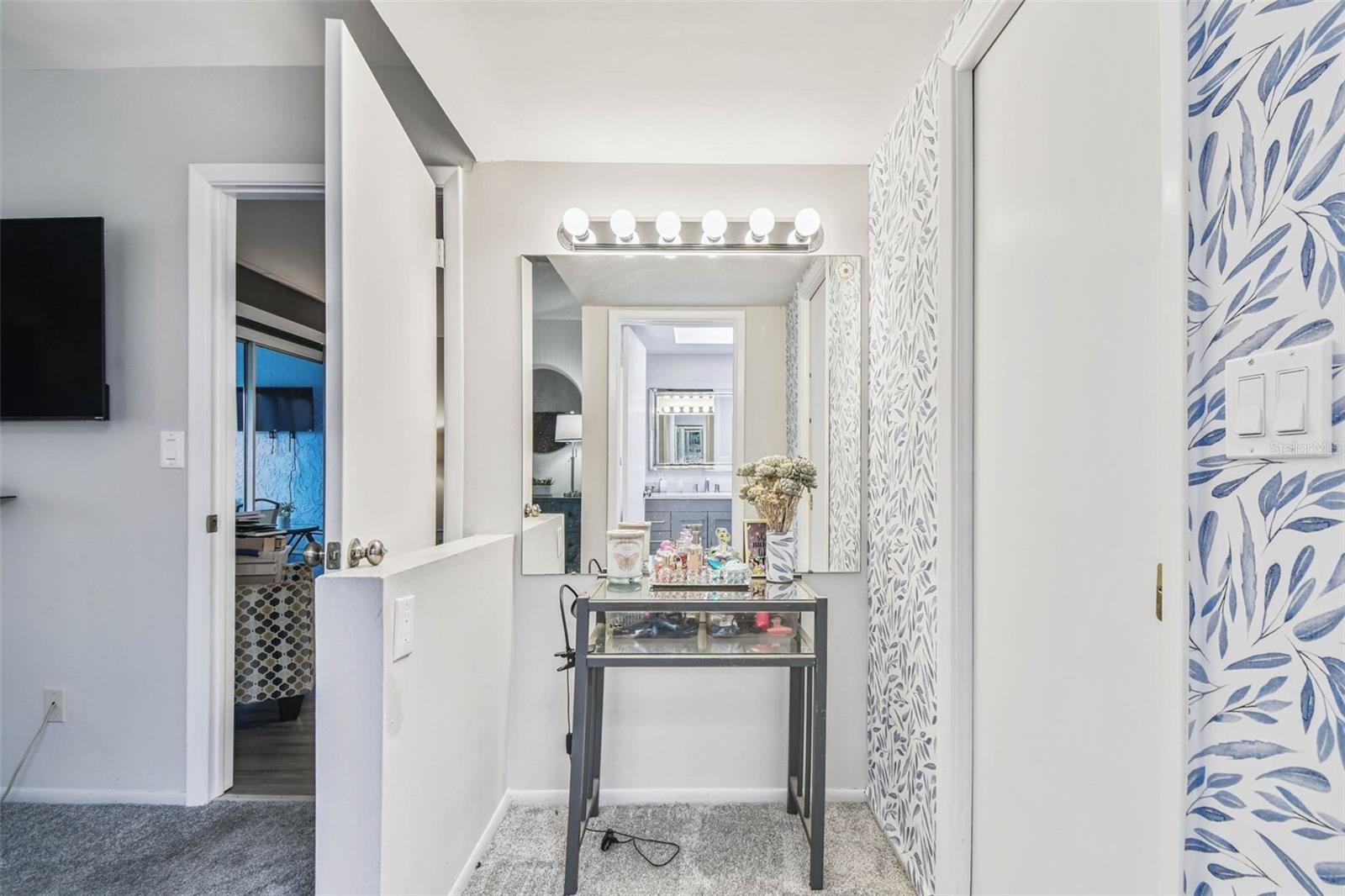 Listing photo id 24 for 9613 Midiron Court 39a