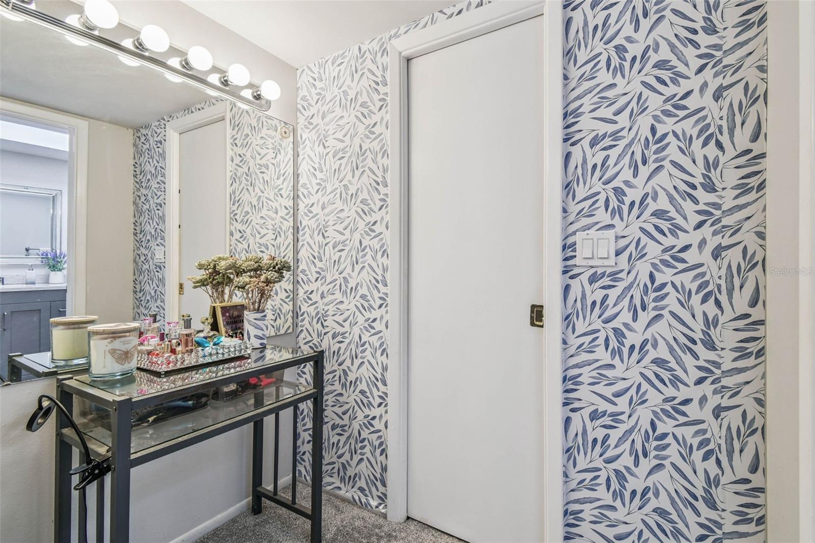 Listing photo id 25 for 9613 Midiron Court 39a