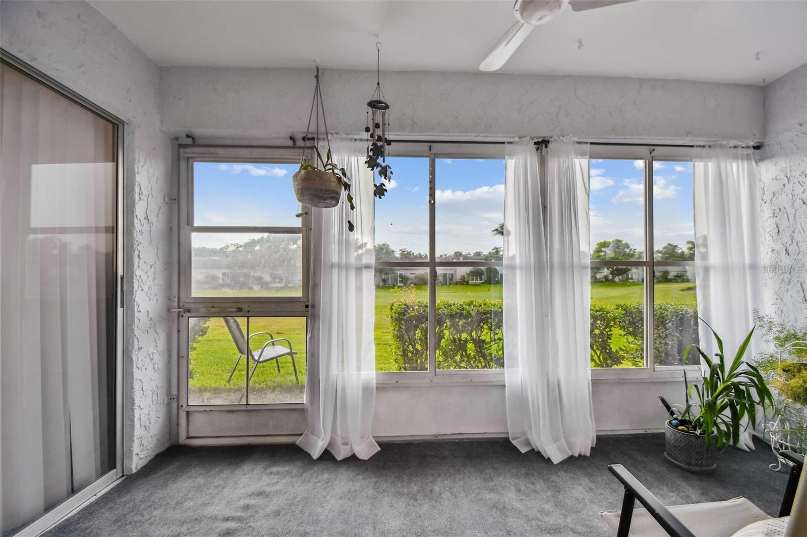 Listing photo id 37 for 9613 Midiron Court 39a