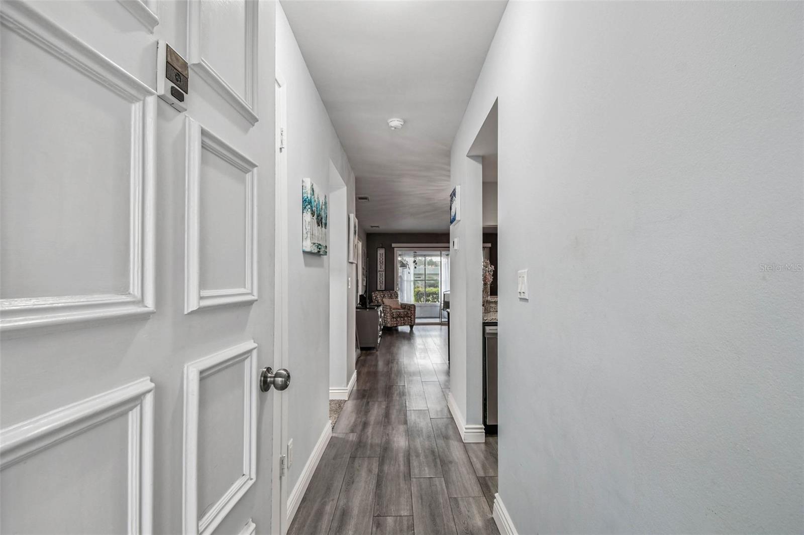 Listing photo id 6 for 9613 Midiron Court 39a
