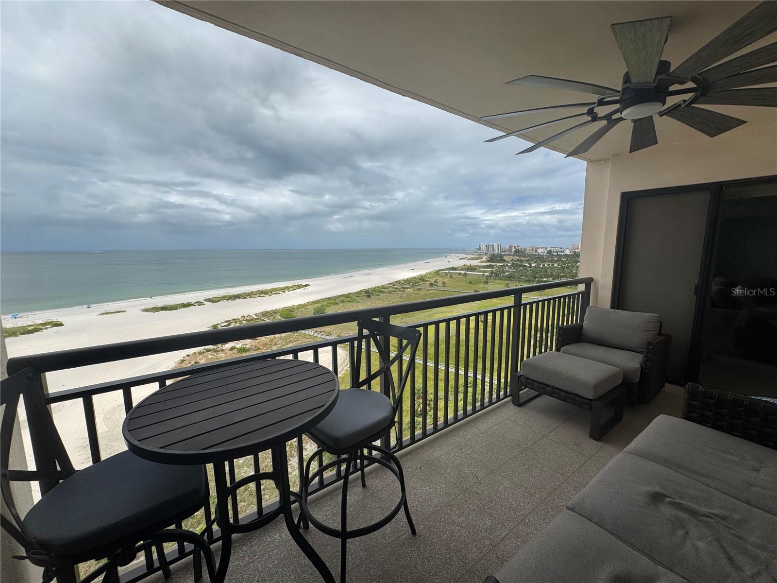 Image 33 of 68 For 1270 Gulf Boulevard 1206