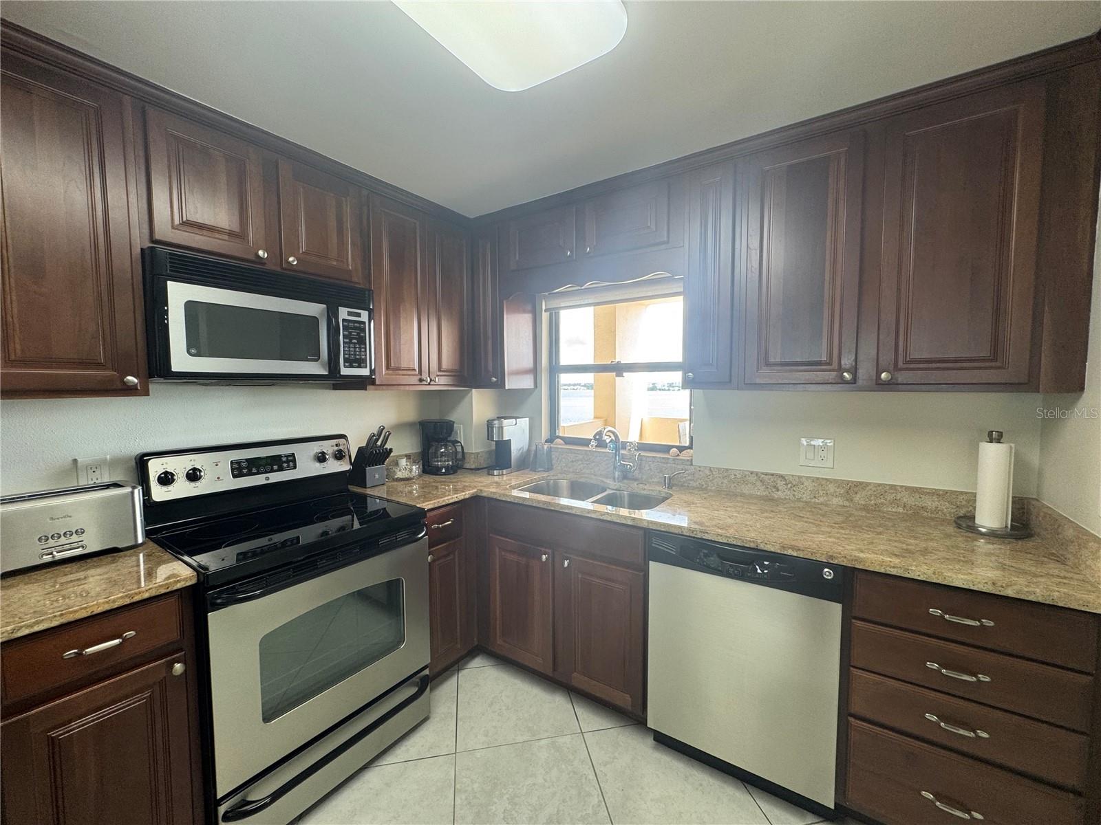 Image 7 of 68 For 1270 Gulf Boulevard 1206