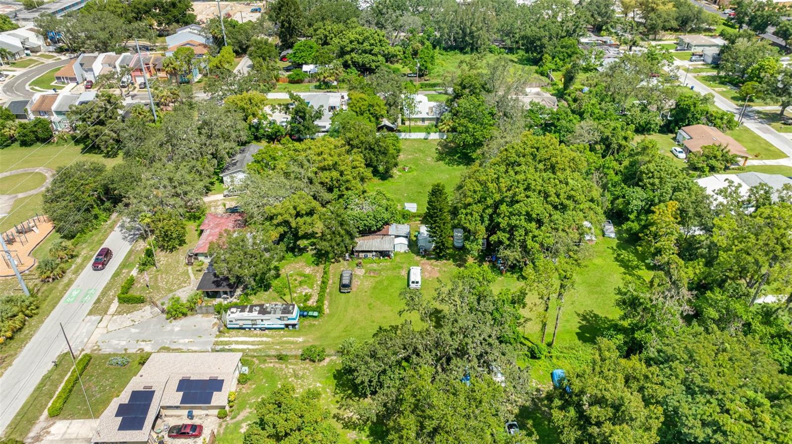 Listing photo id 8 for 8725 26th Street
