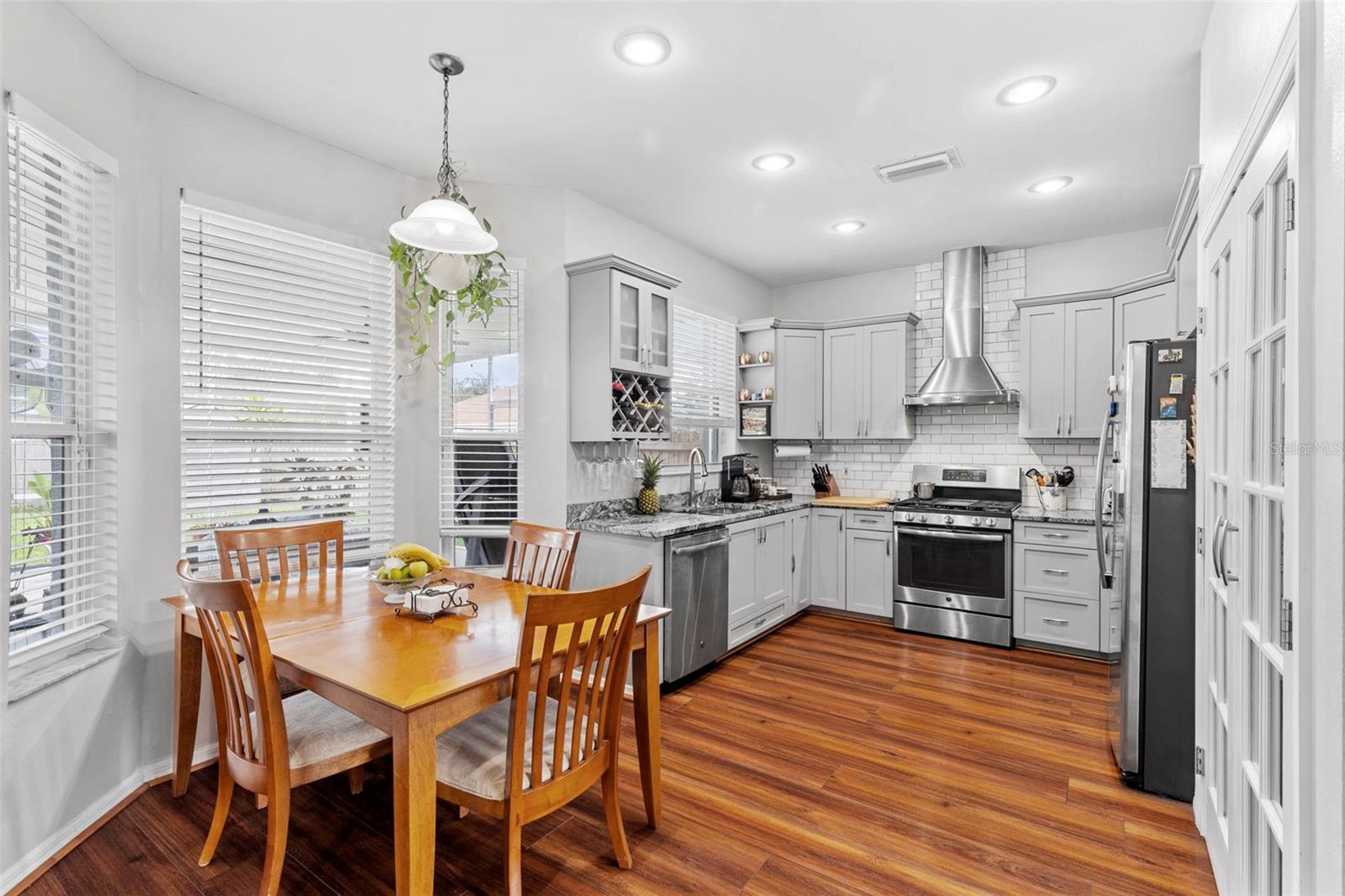 Image 14 of 72 For 10237 Goldenbrook Way