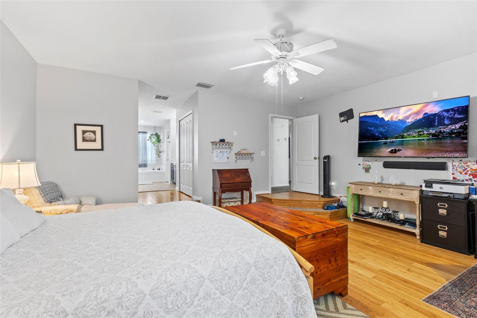 Image 21 of 72 For 10237 Goldenbrook Way