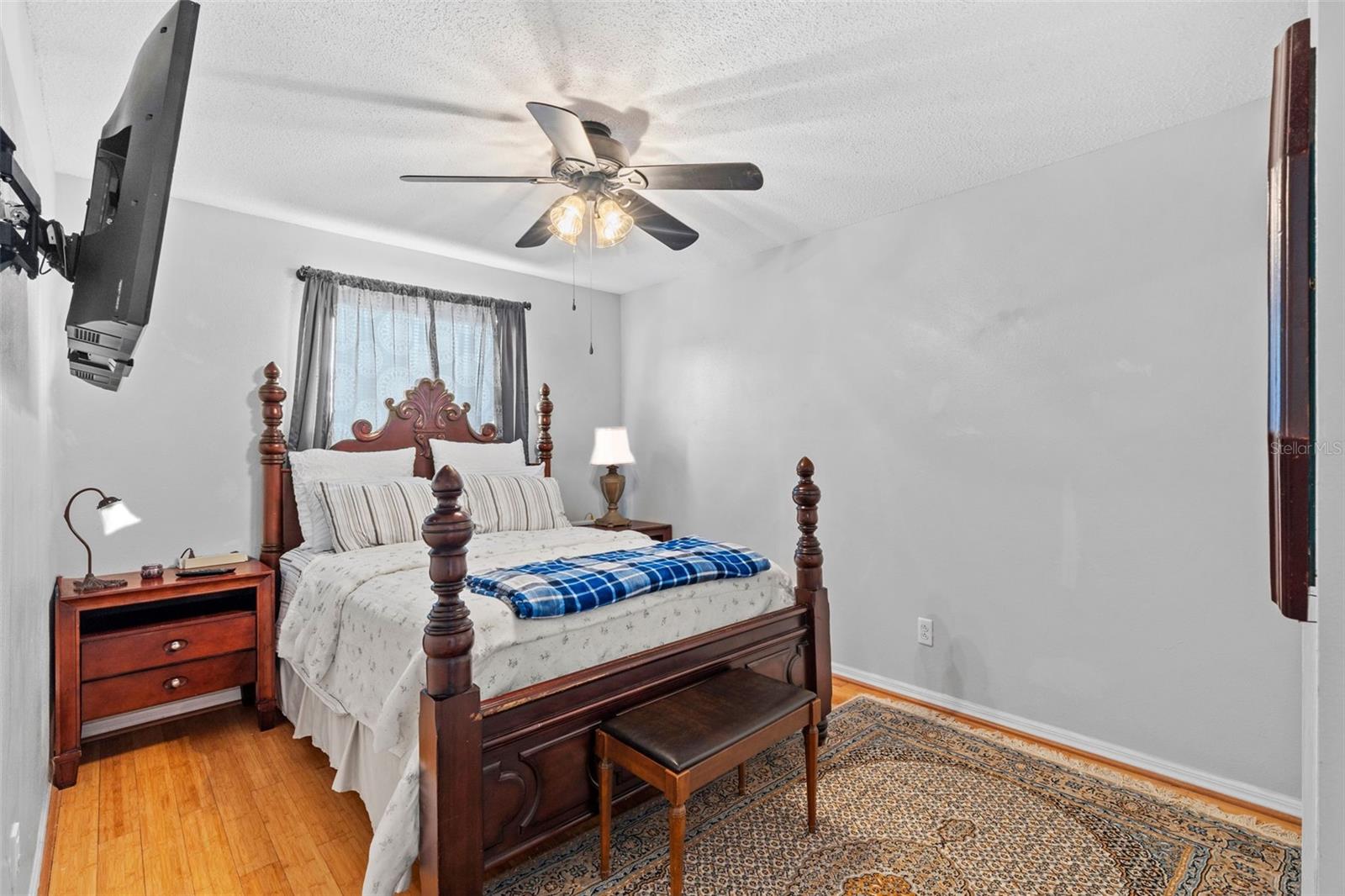 Image 32 of 72 For 10237 Goldenbrook Way
