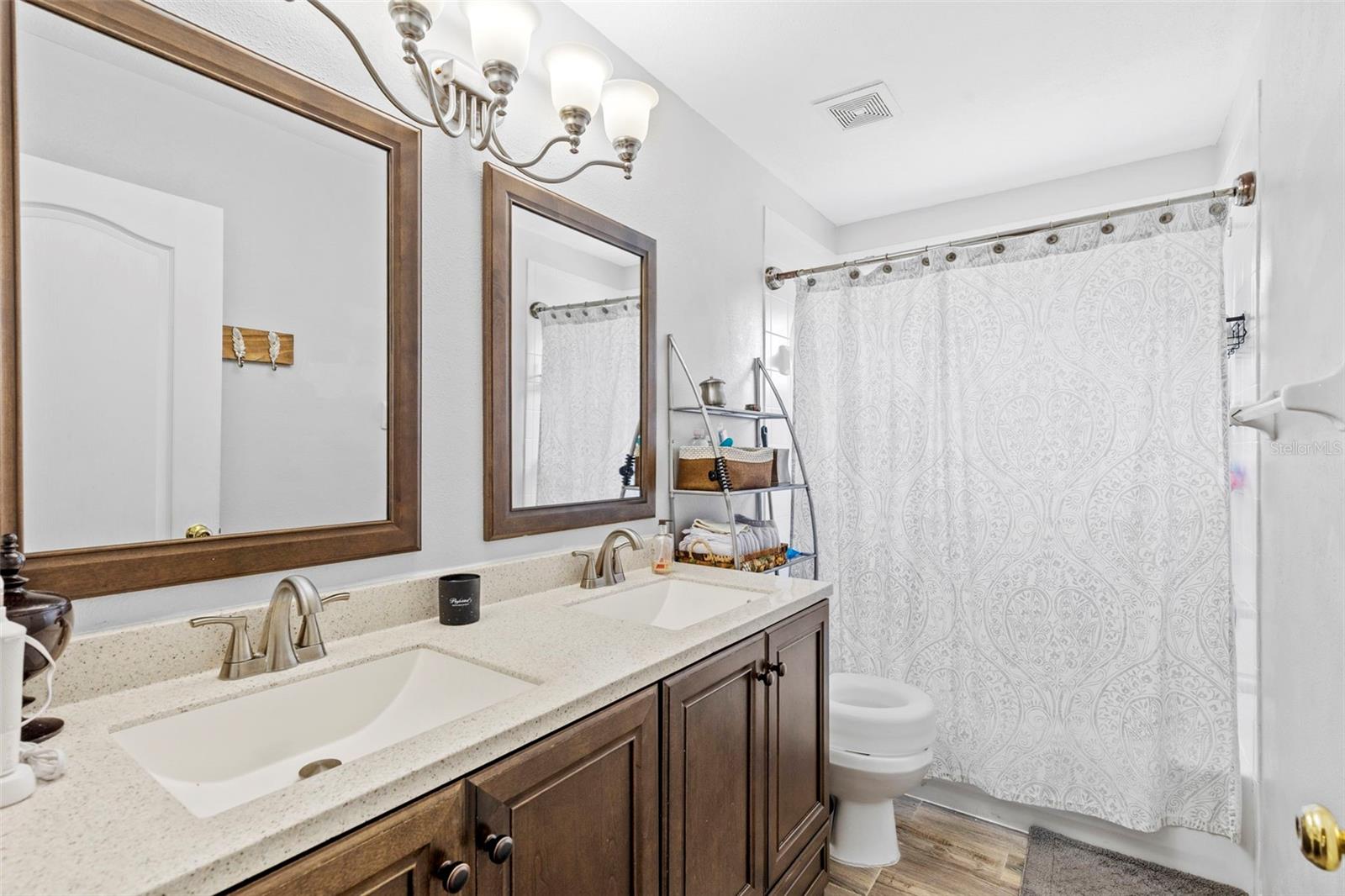 Image 37 of 72 For 10237 Goldenbrook Way