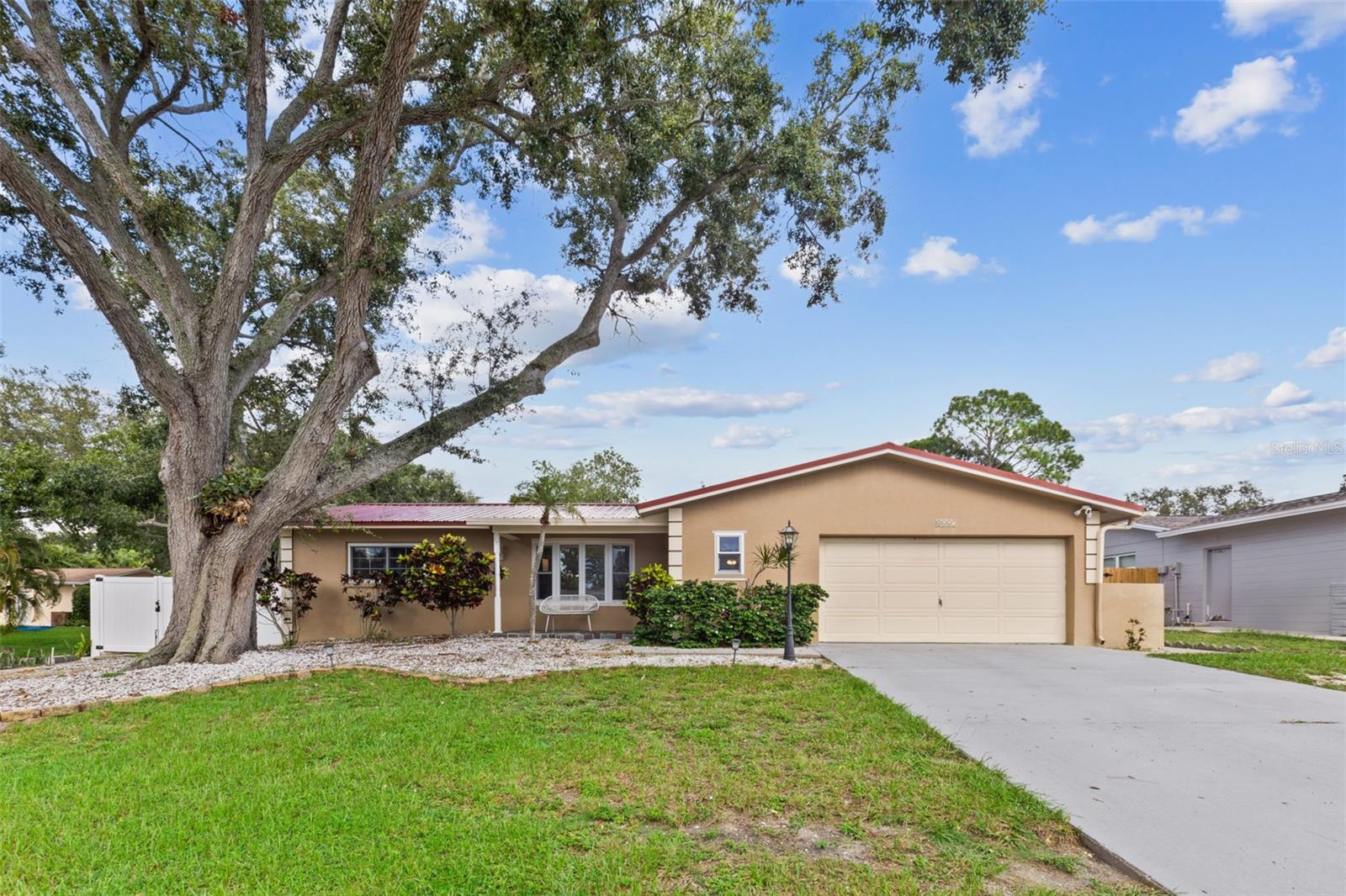 Details for 8667 139th Street, SEMINOLE, FL 33776