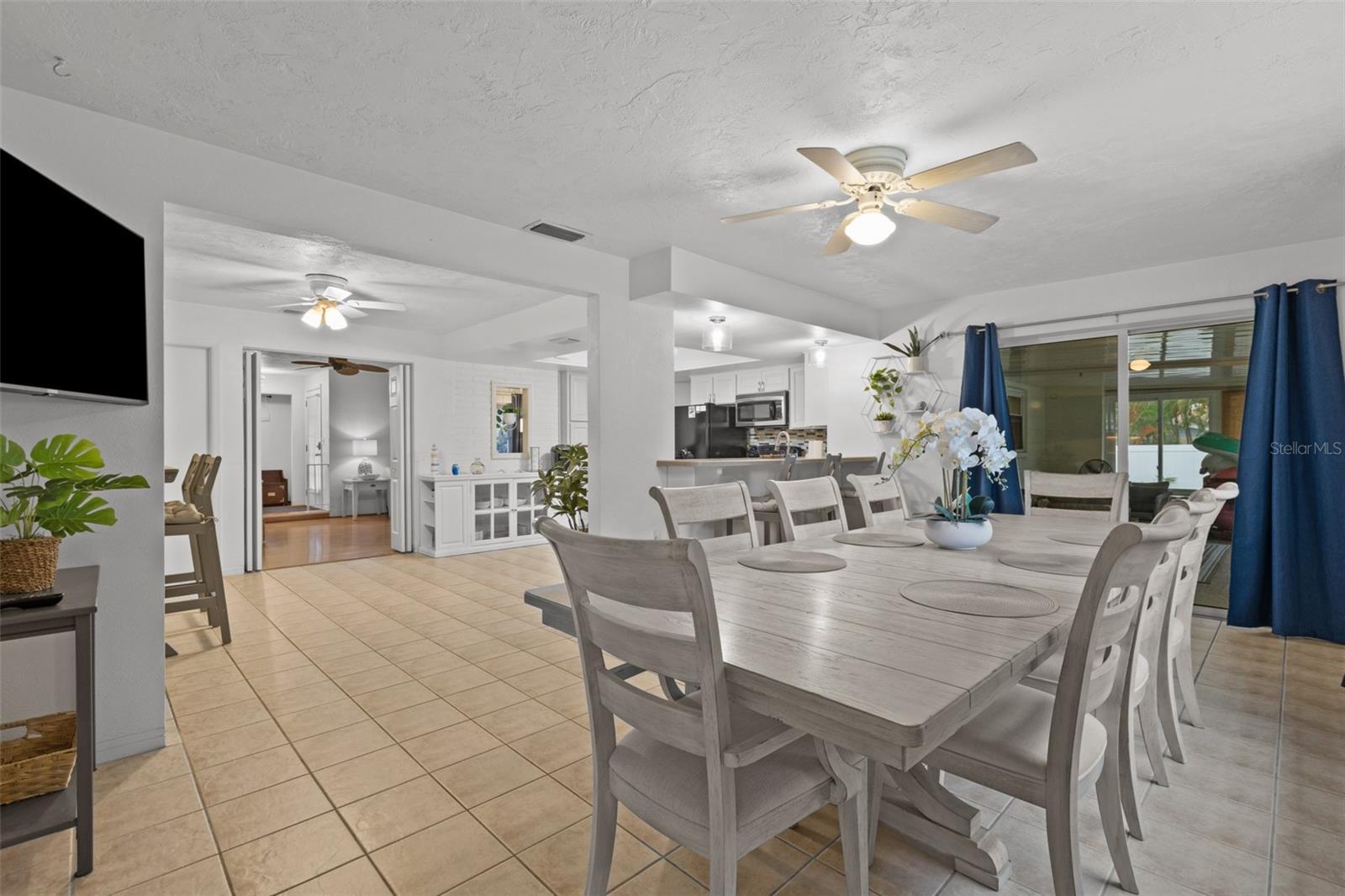 Image 14 of 34 For 8667 139th Street