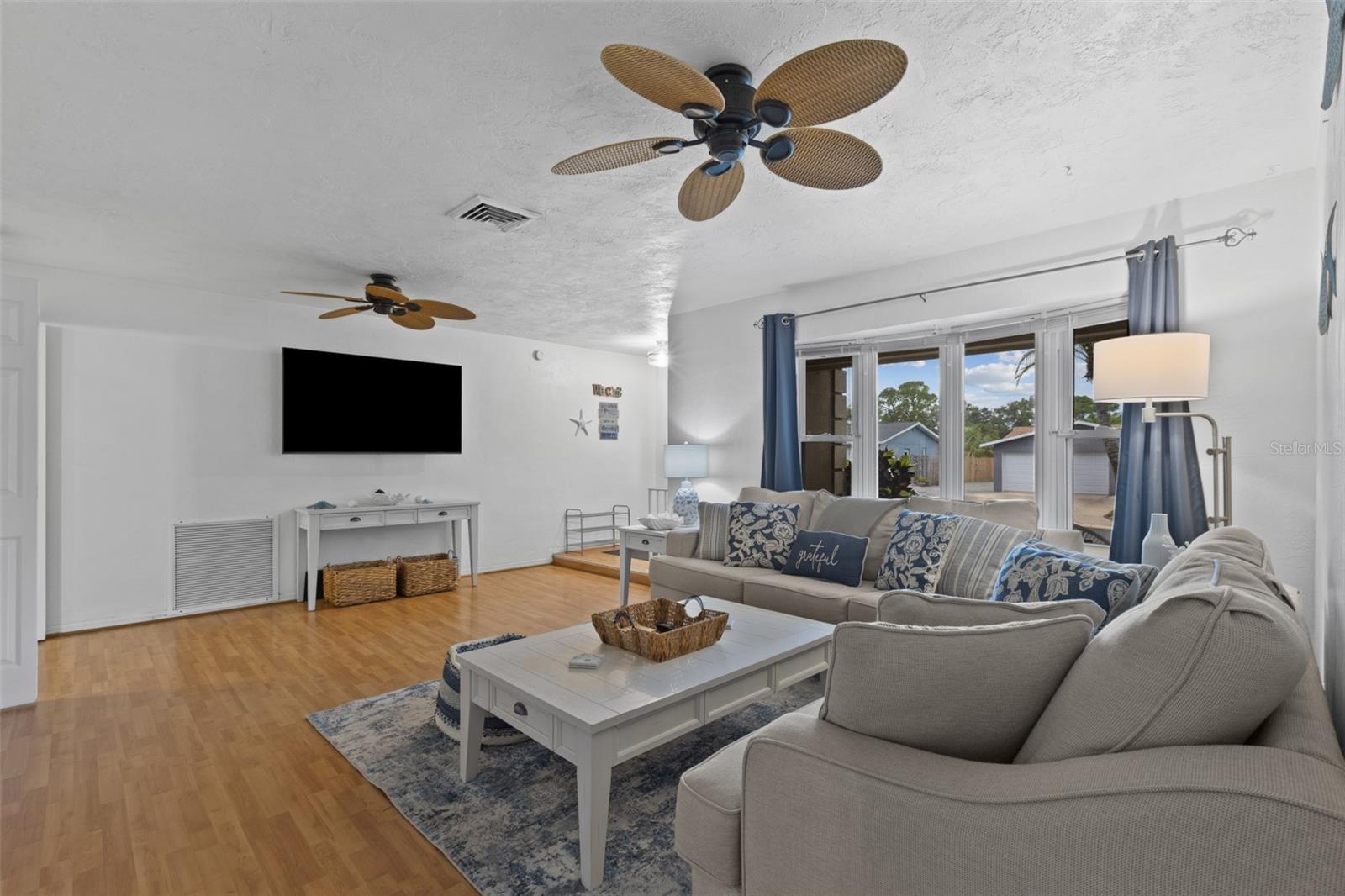 Image 18 of 34 For 8667 139th Street