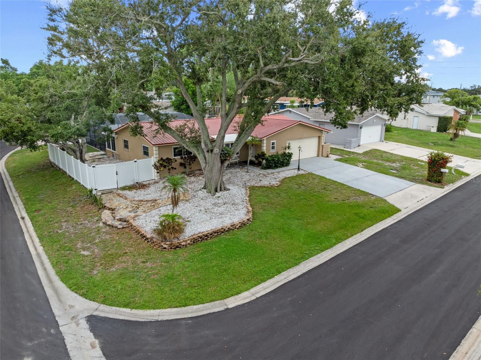 Image 29 of 34 For 8667 139th Street