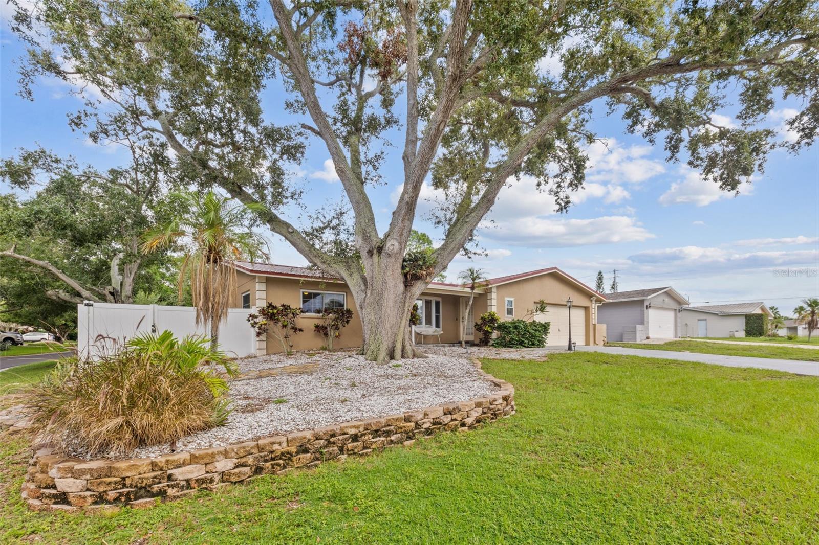 Image 3 of 34 For 8667 139th Street