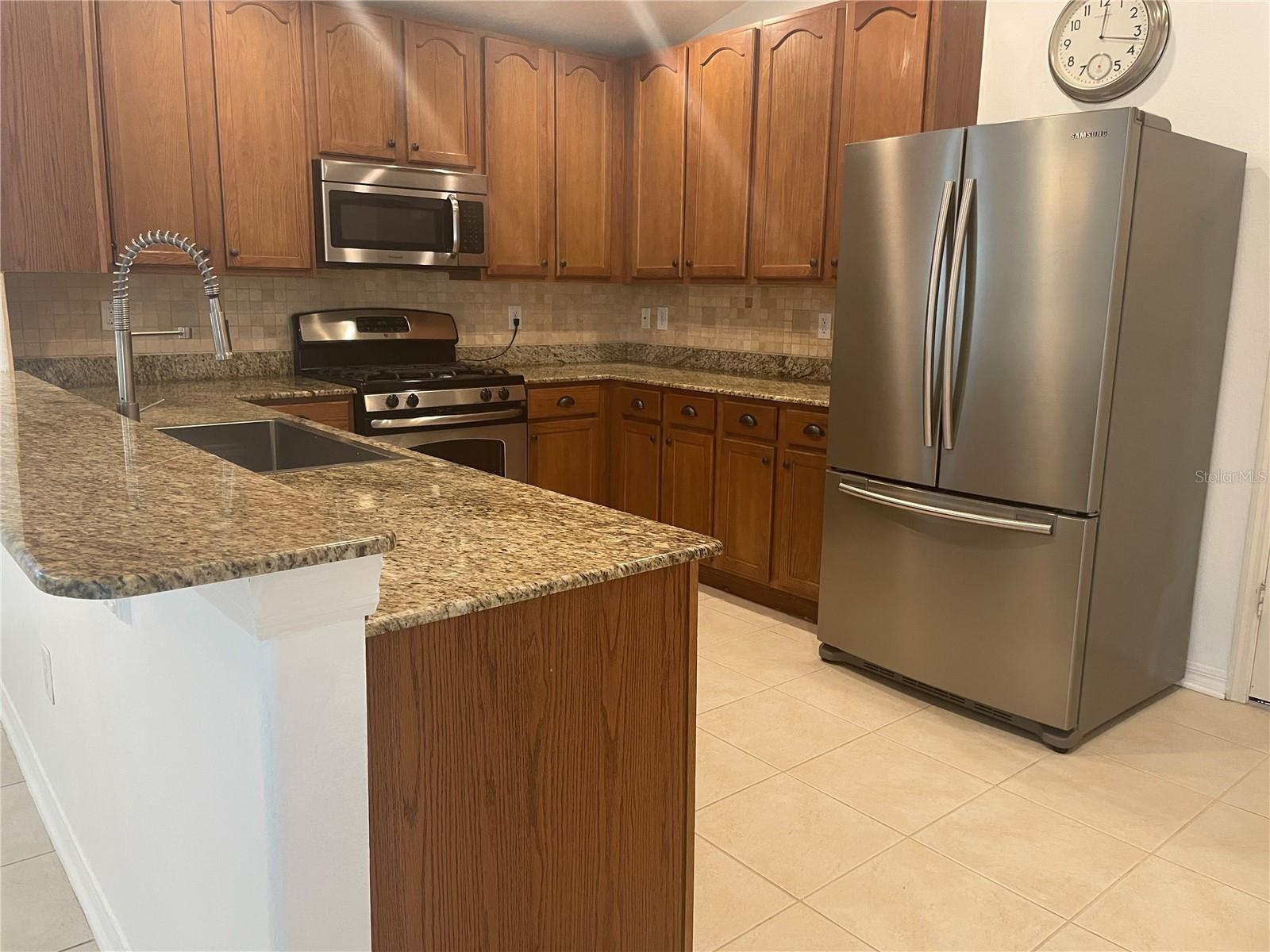 Image 10 of 27 For 6117 Gentle Ben Cir
