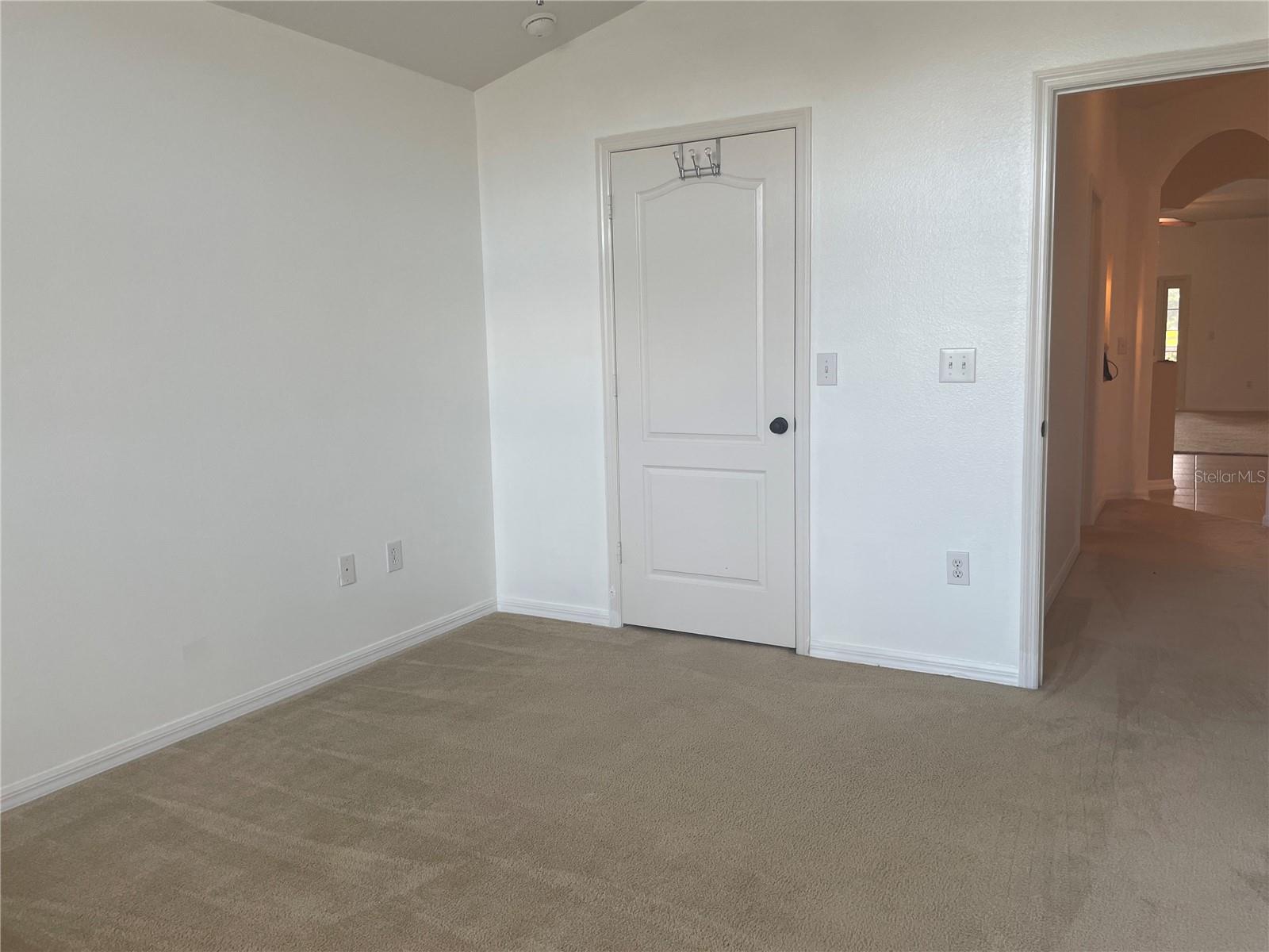 Image 12 of 27 For 6117 Gentle Ben Cir