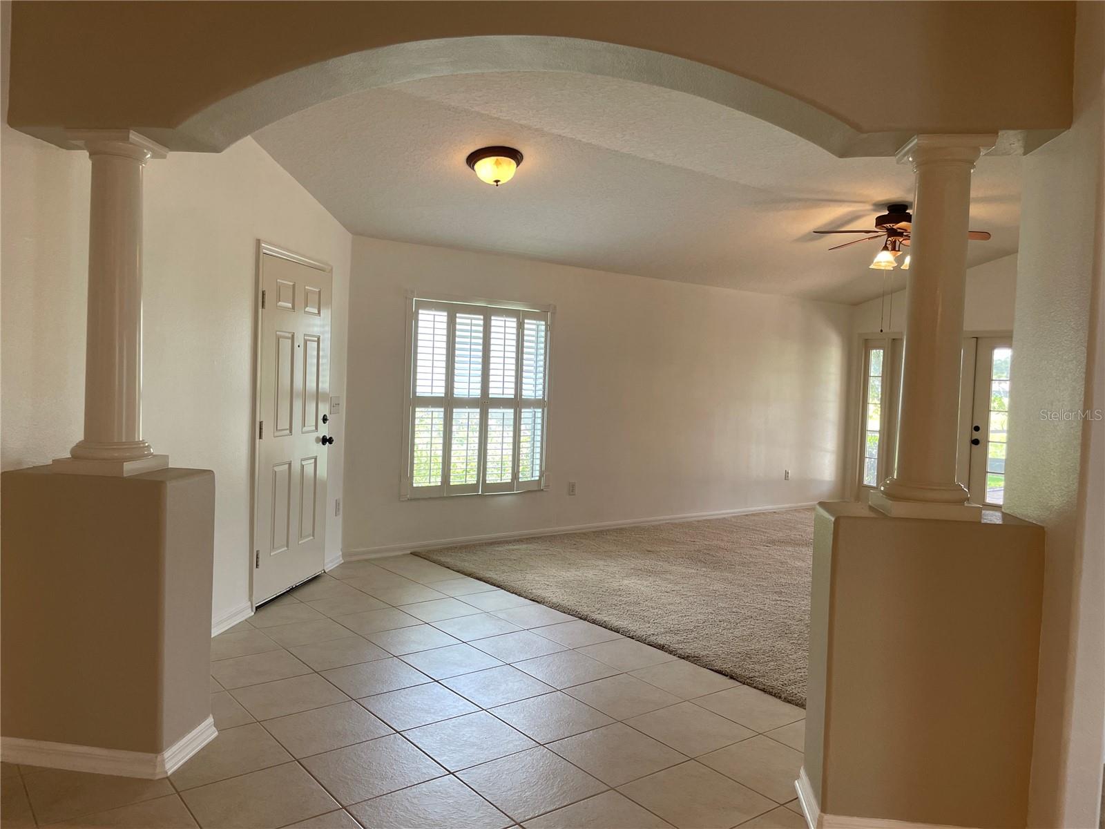 Image 4 of 27 For 6117 Gentle Ben Cir