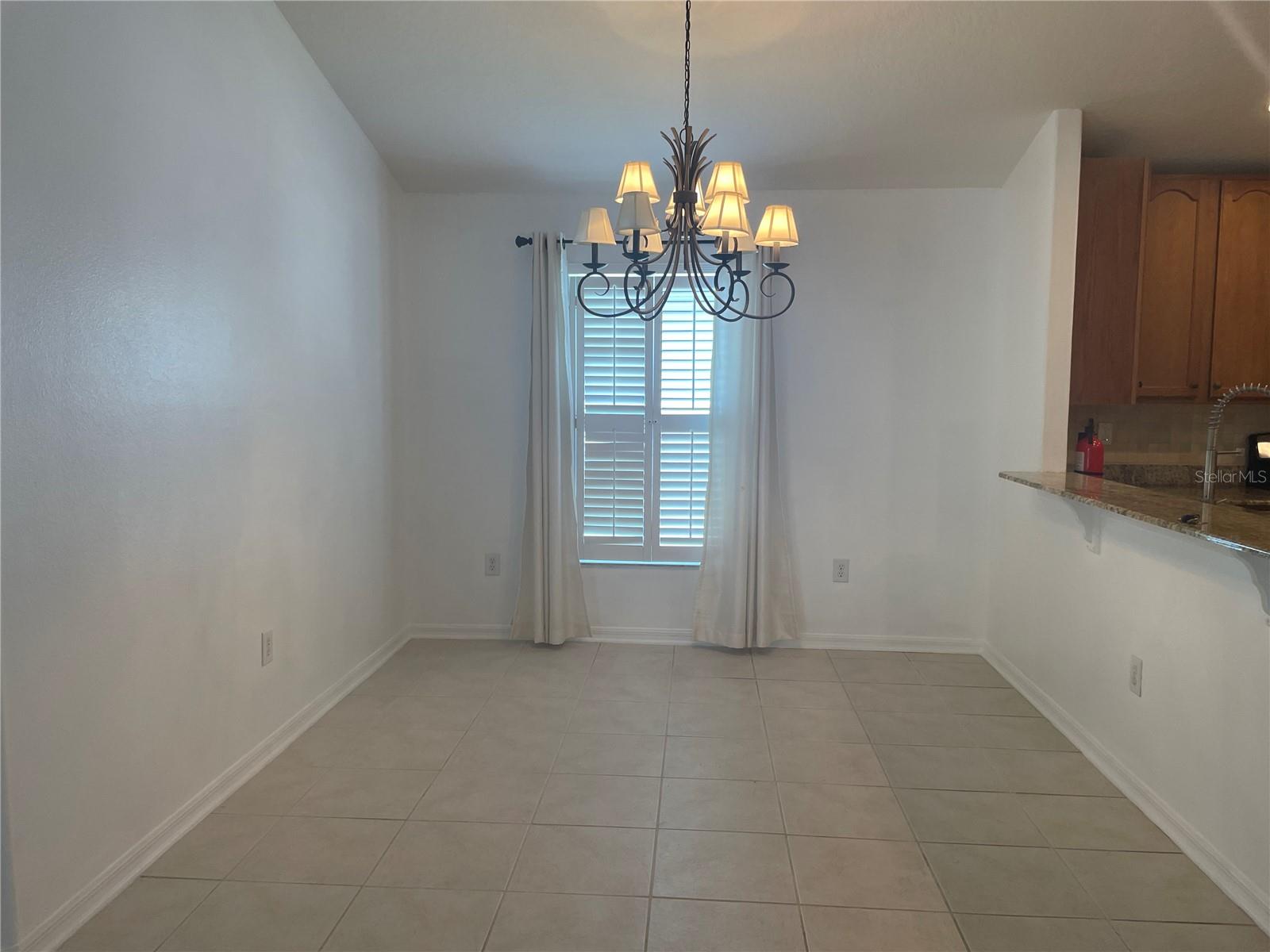 Image 8 of 27 For 6117 Gentle Ben Cir
