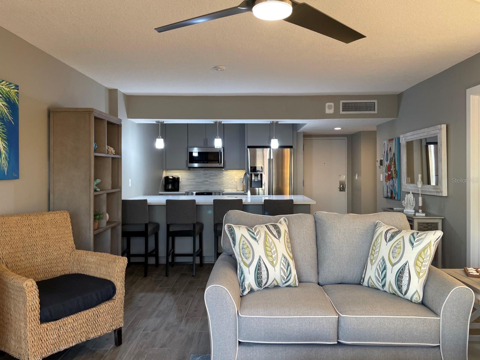 Image 3 of 37 For 4900 Brittany Drive S 1610