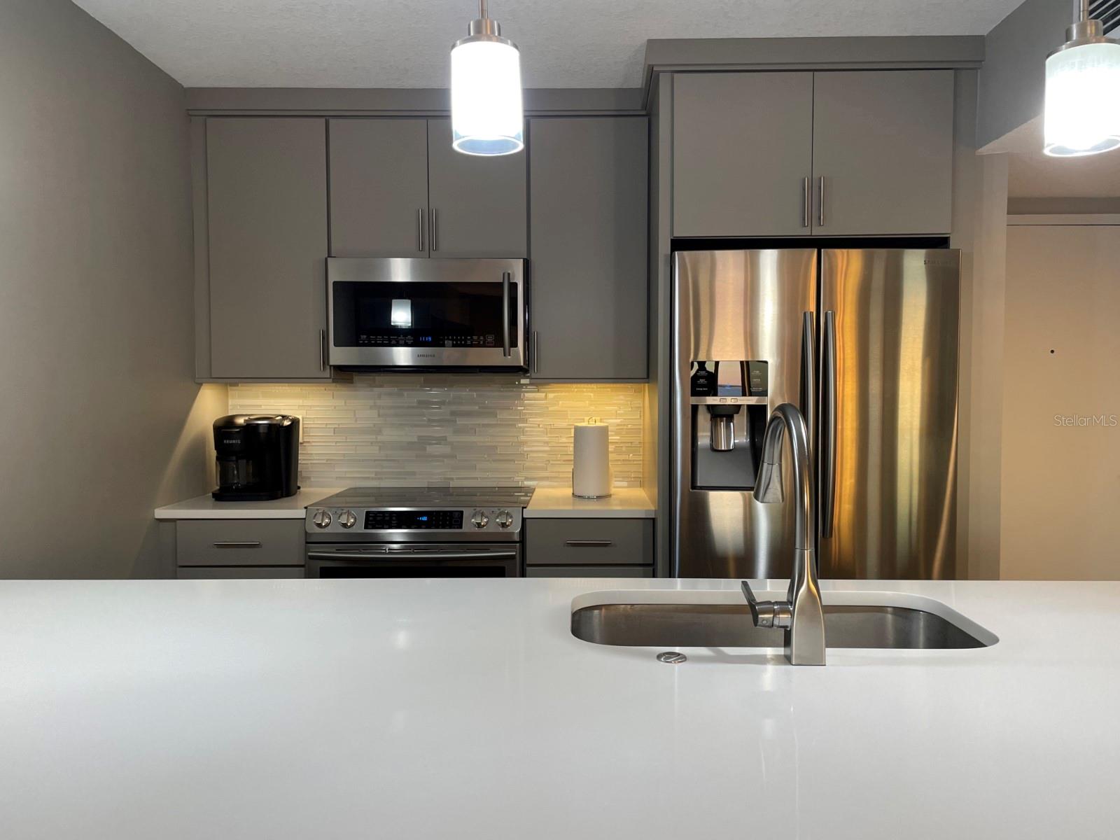 Image 4 of 37 For 4900 Brittany Drive S 1610