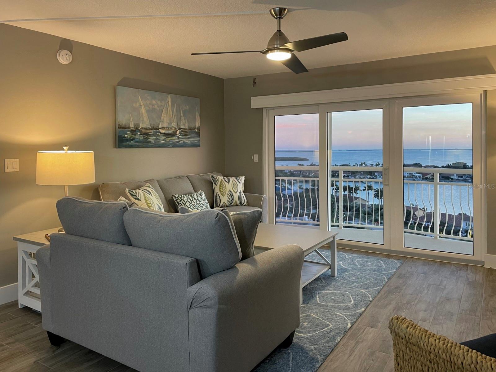 Image 8 of 37 For 4900 Brittany Drive S 1610