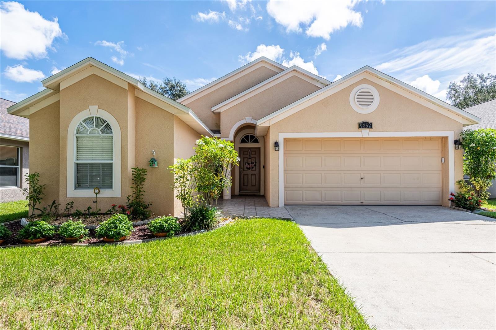 Details for 9852 Laurel Ledge Drive, RIVERVIEW, FL 33569