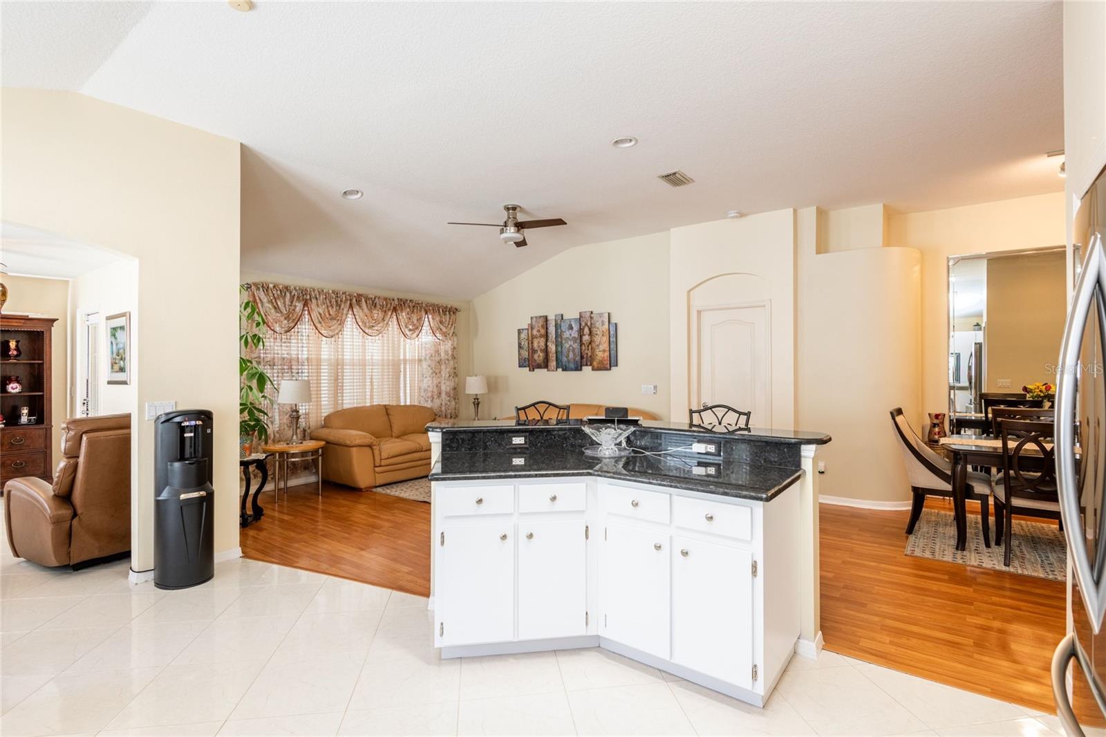 Image 10 of 37 For 9852 Laurel Ledge Drive
