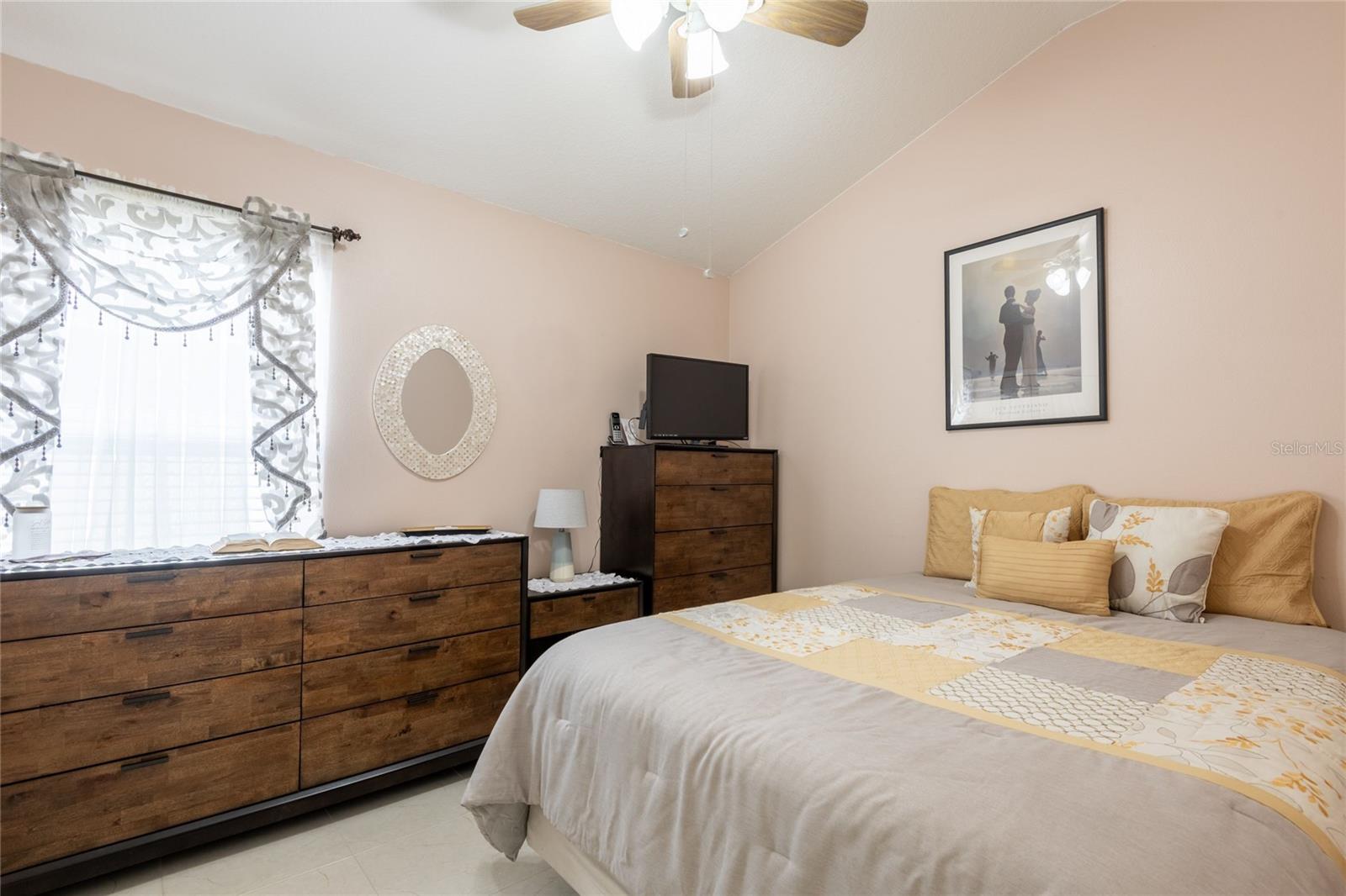 Image 23 of 37 For 9852 Laurel Ledge Drive