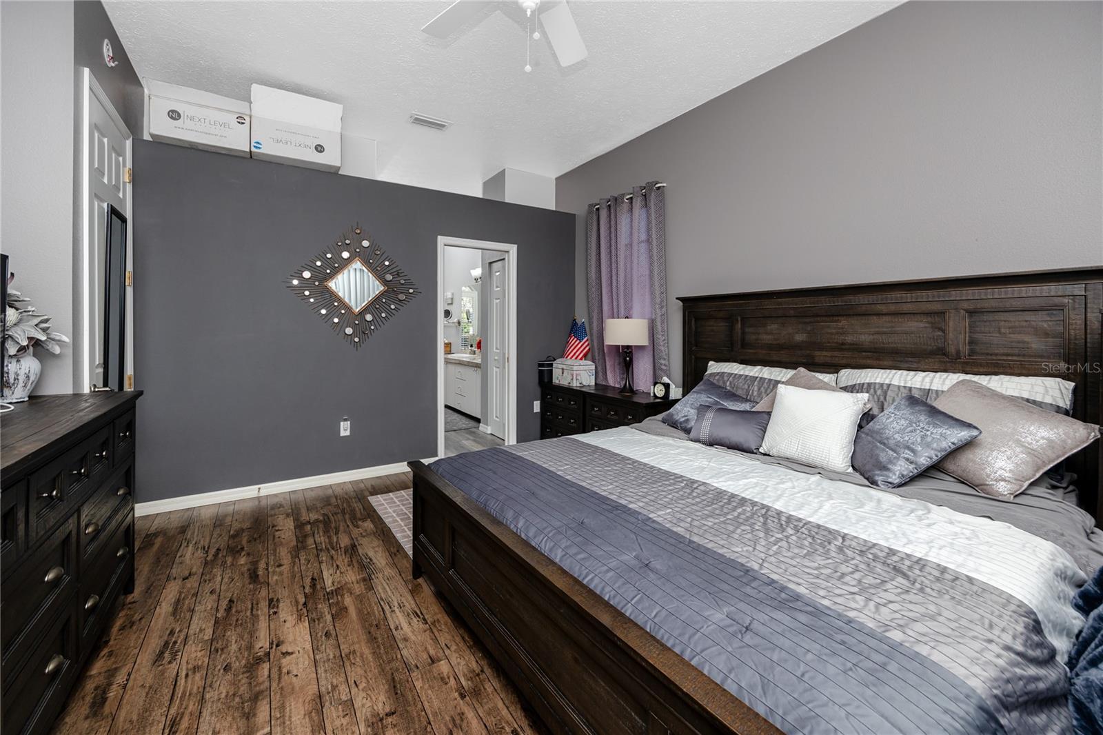 Image 23 of 45 For 7825 Burnet Lane